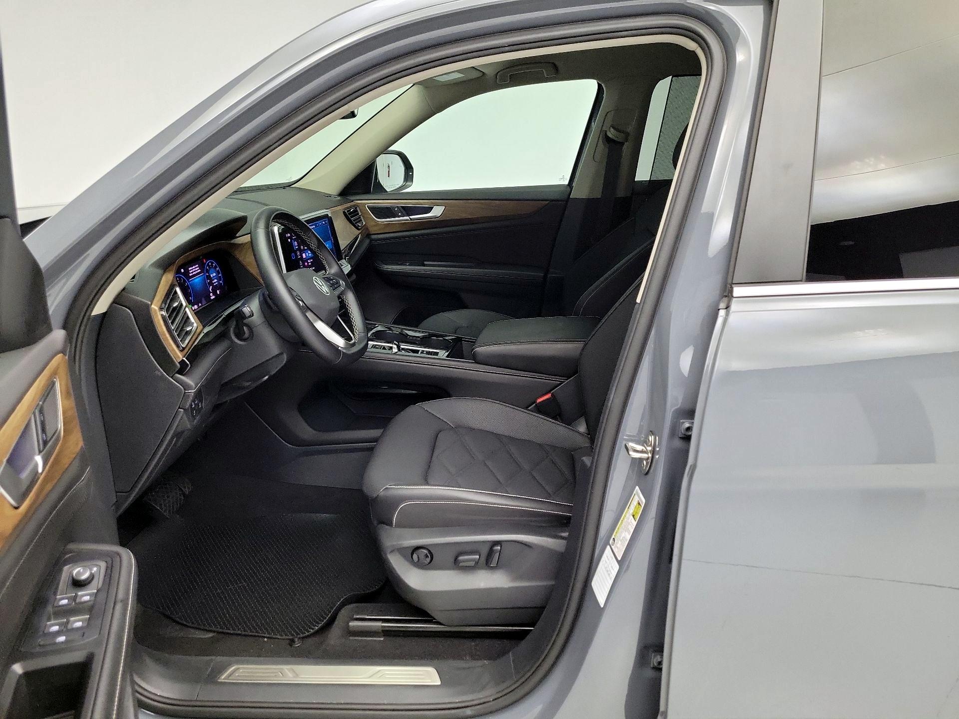Thumbnail: 2025 Volkswagen Atlas - 11