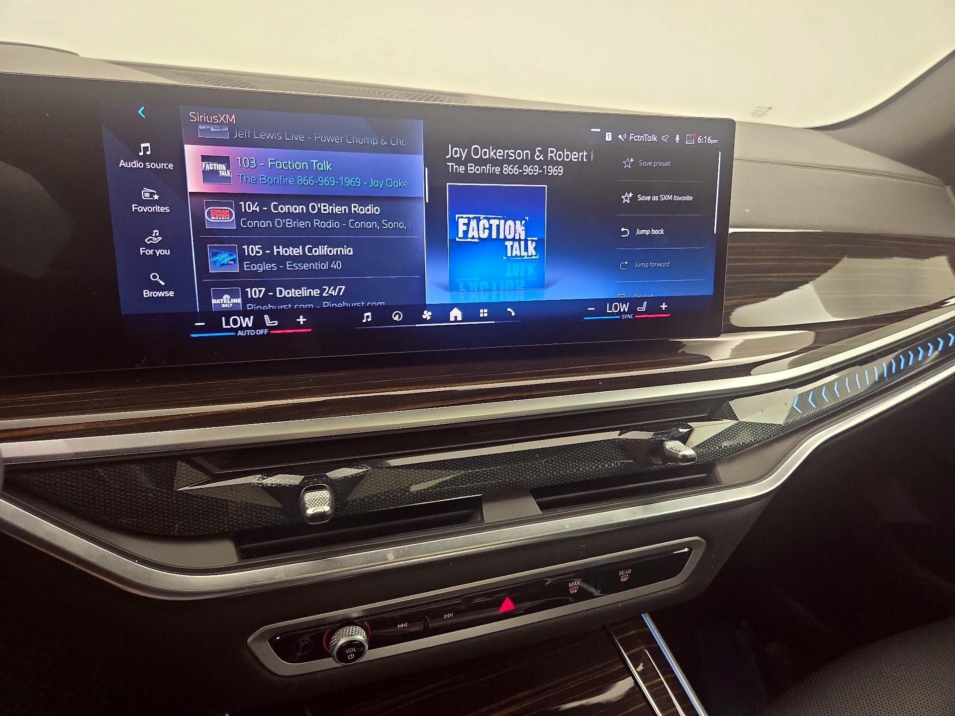 Thumbnail: 2026 BMW X5 - 16