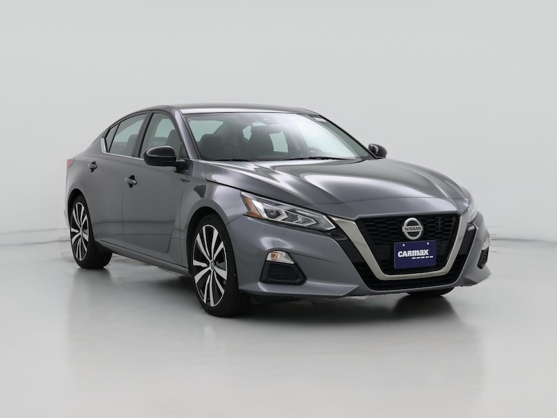 2022 Nissan Altima SR