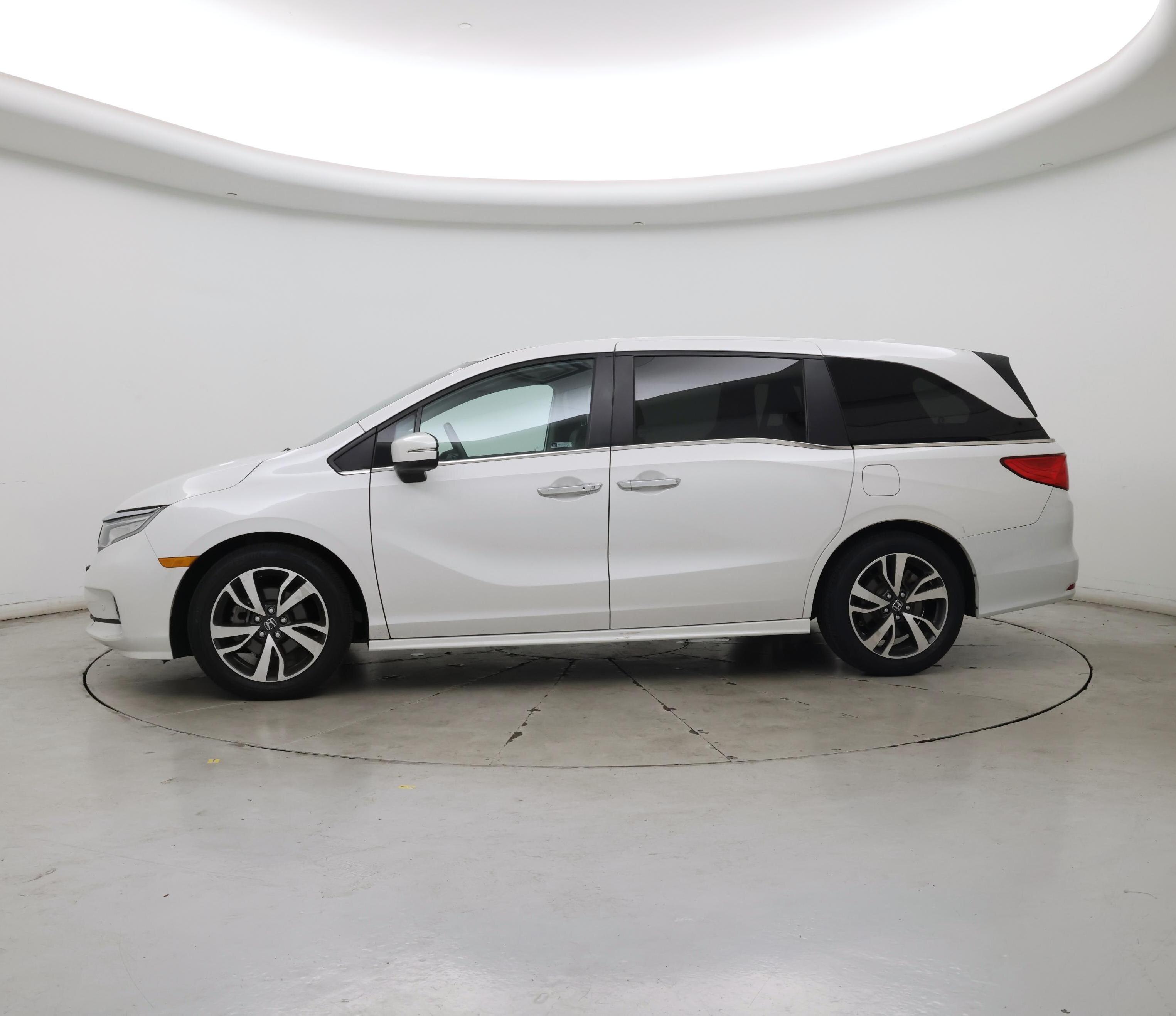 Thumbnail: 2023 Honda Odyssey - 3