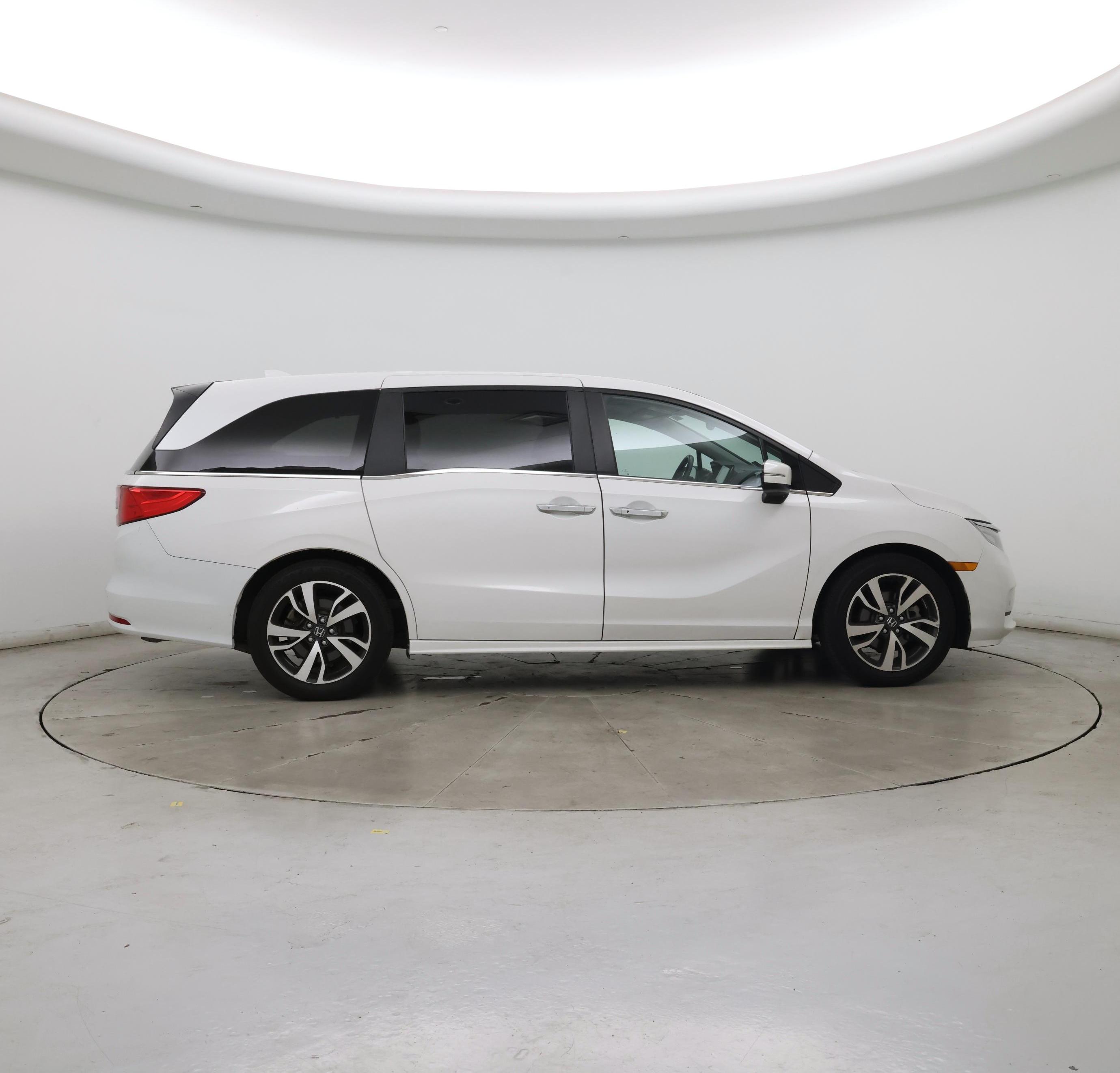 Thumbnail: 2023 Honda Odyssey - 7