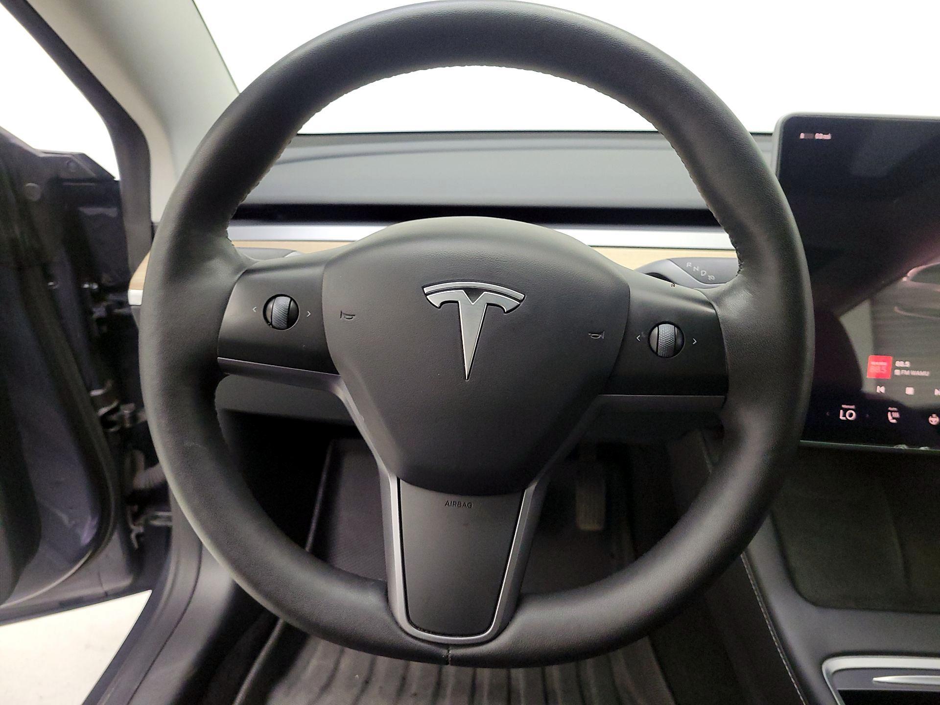 Thumbnail: 2023 Tesla Model 3 - 10