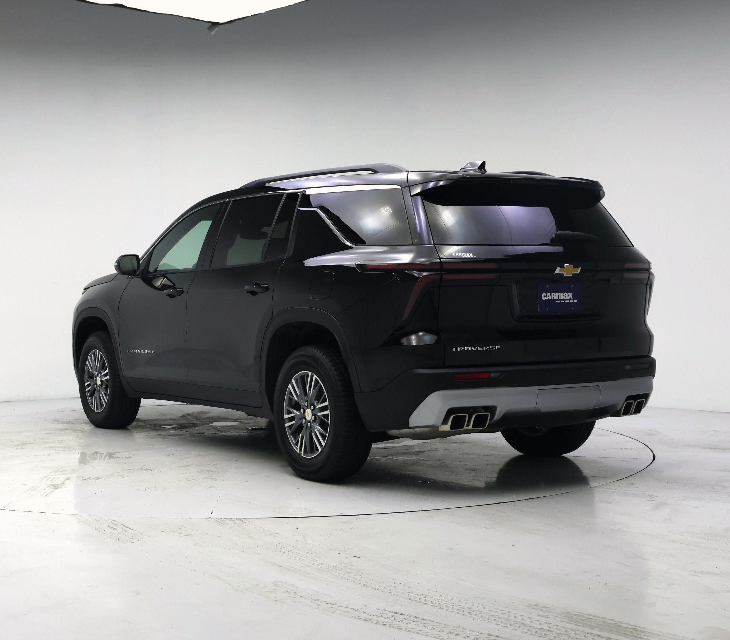Thumbnail: 2025 Chevrolet Traverse - 2