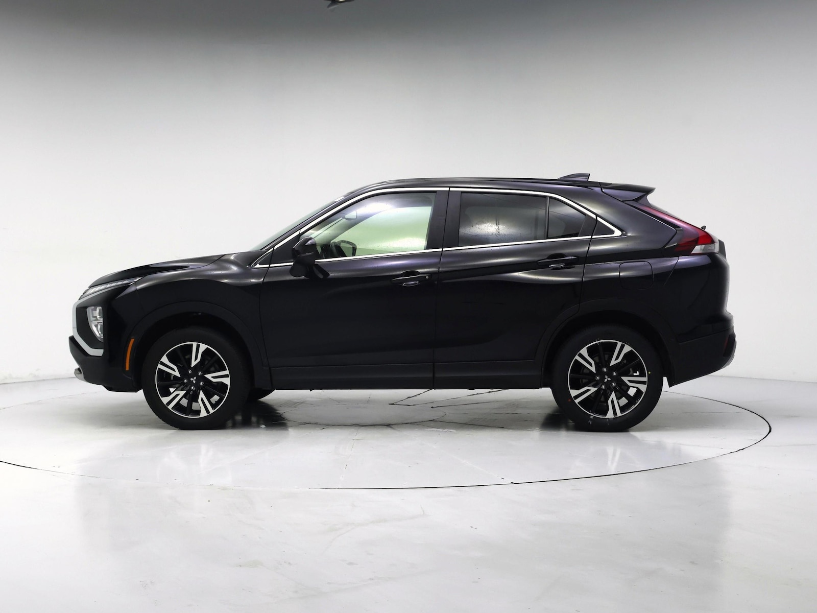 2025 Mitsubishi Eclipse Cross SE - Photo 4