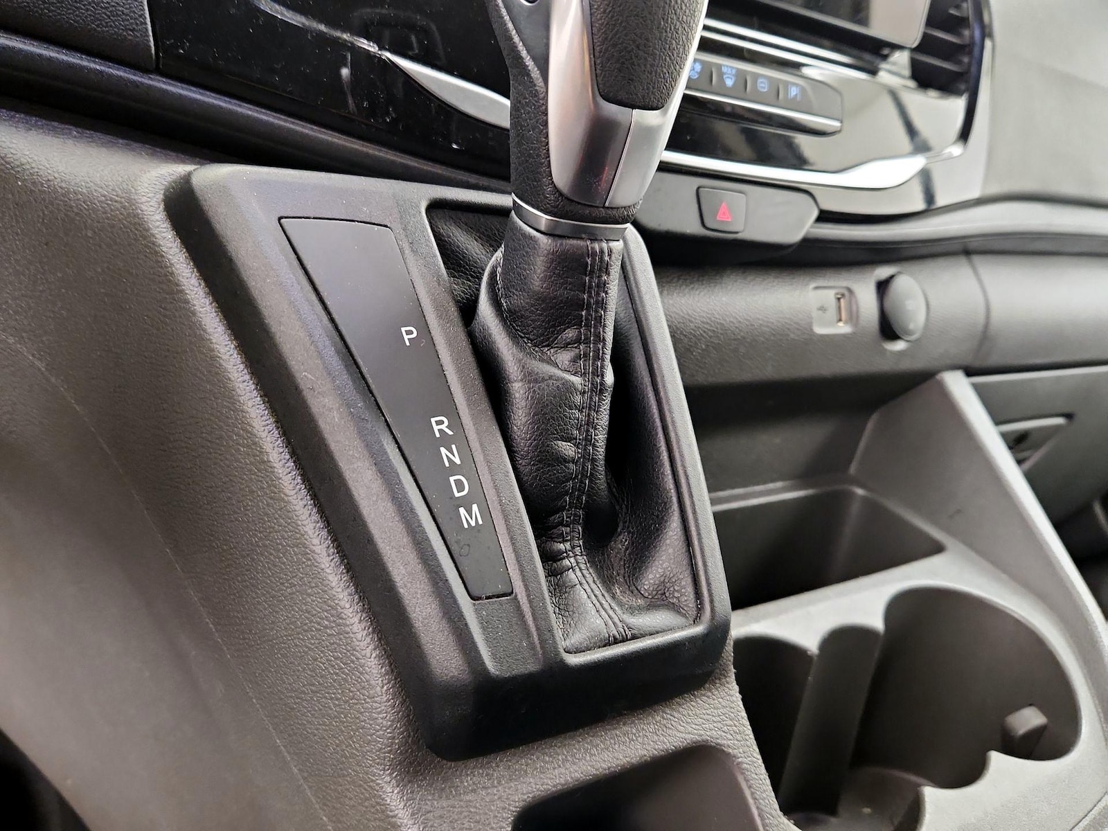 2025 Ford Transit Passenger Van XL - Photo 19