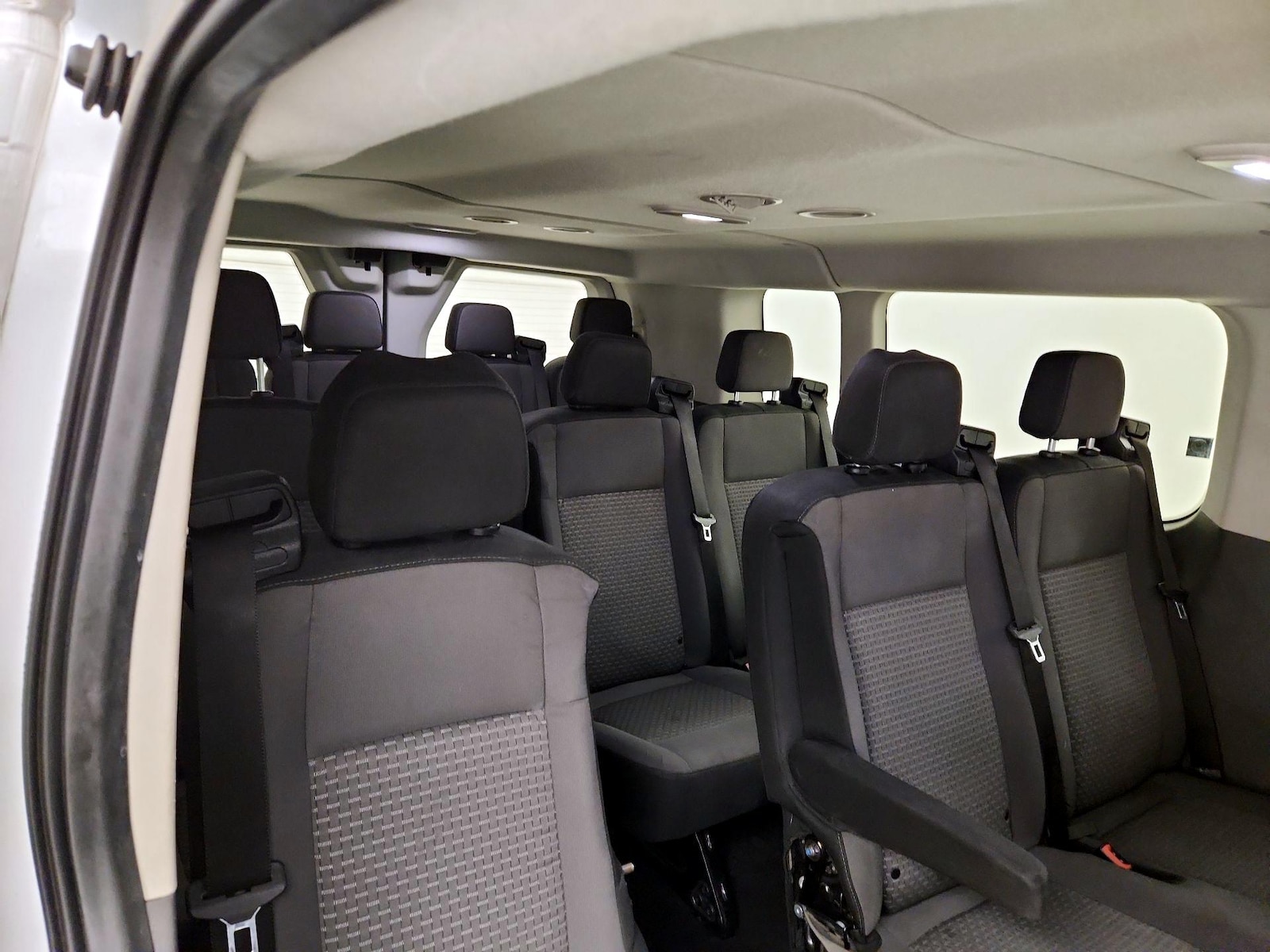 2025 Ford Transit Passenger Van XL - Photo 22