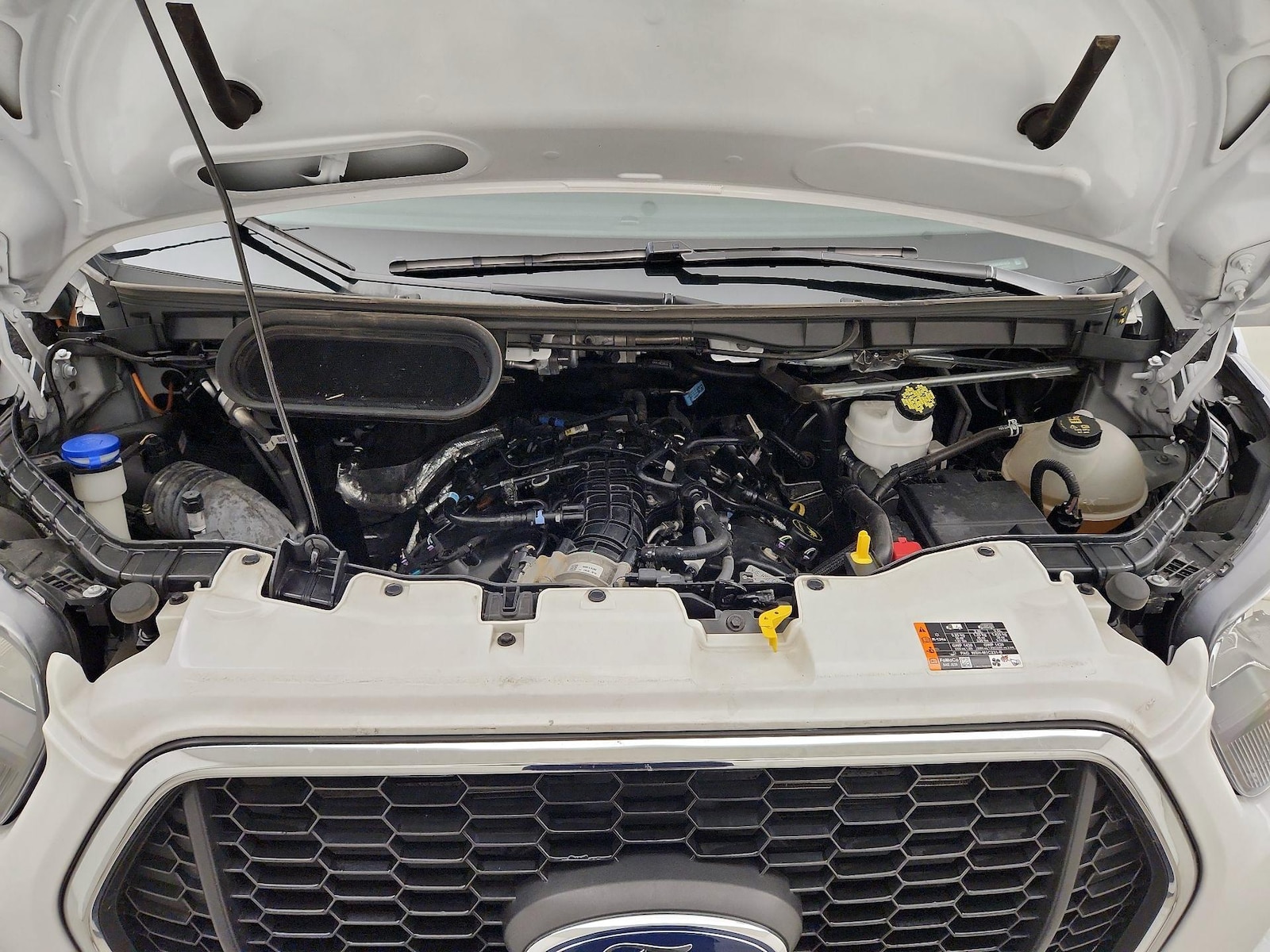 2025 Ford Transit Passenger Van XL - Photo 24