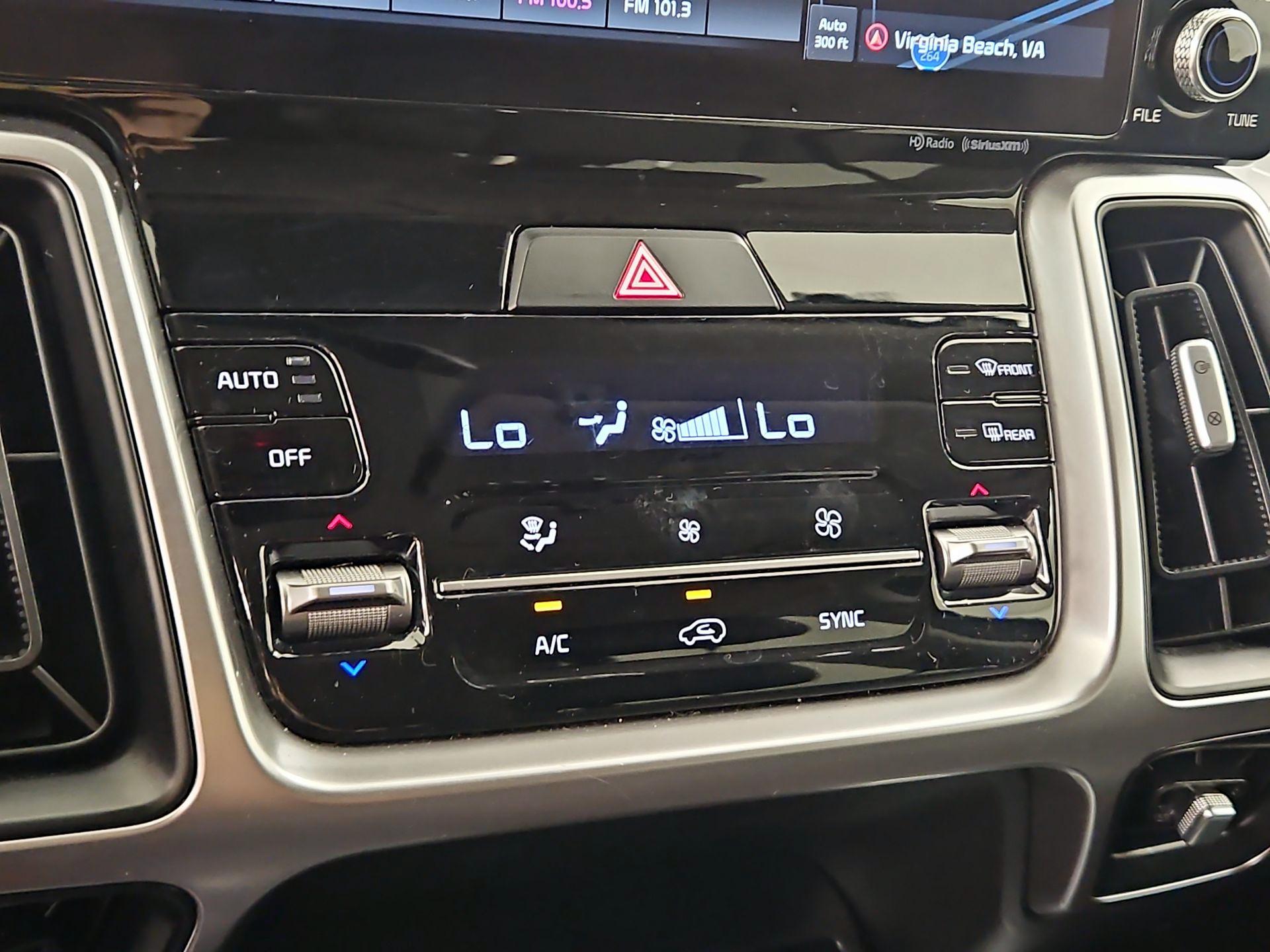 Thumbnail: 2022 Kia Sorento - 17