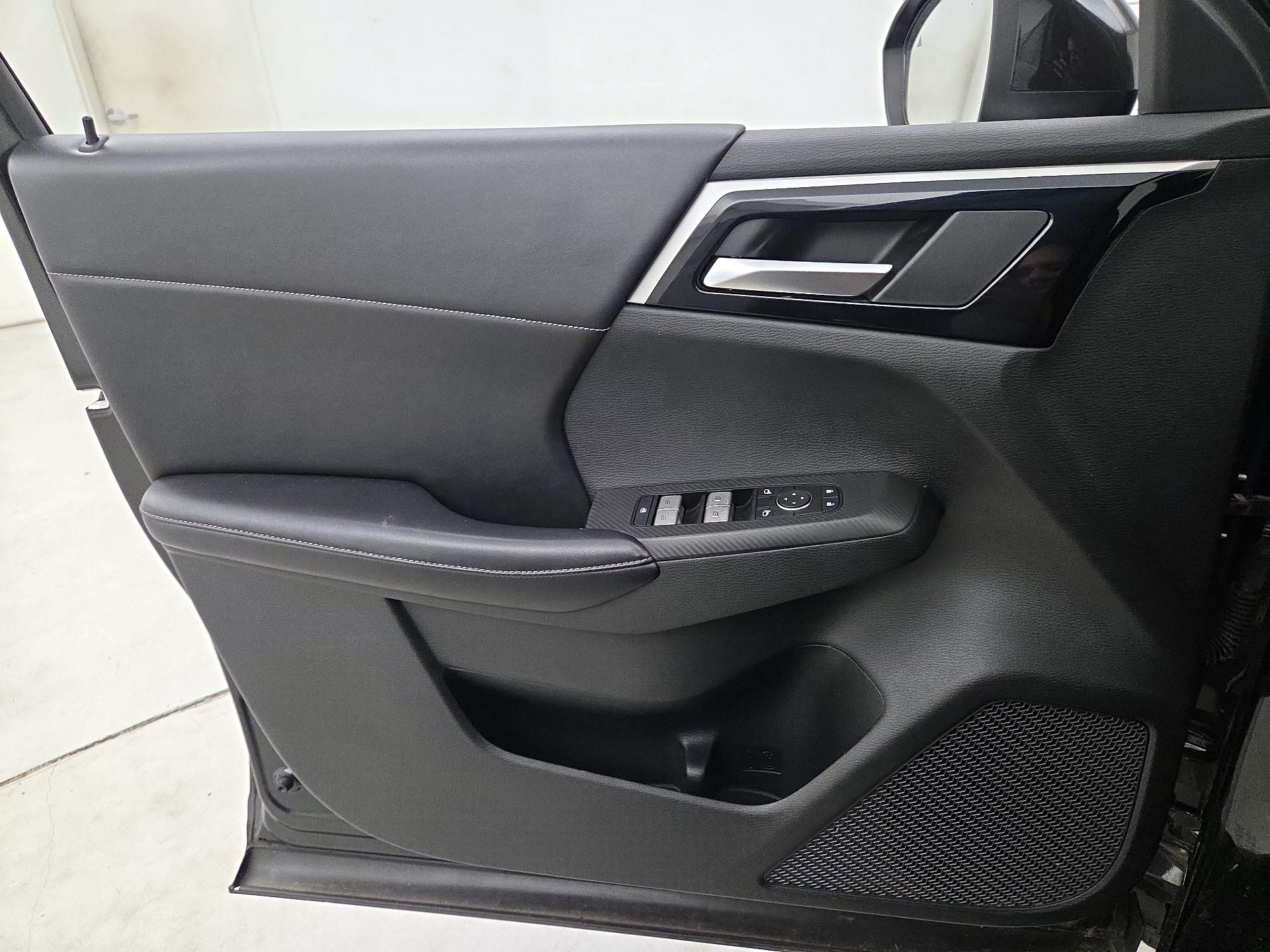 Thumbnail: 2022 Mitsubishi Outlander - 12