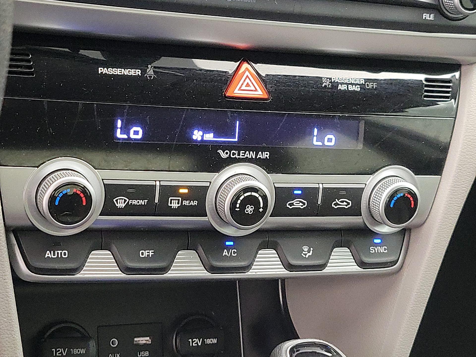 Thumbnail: 2020 Hyundai Elantra - 16