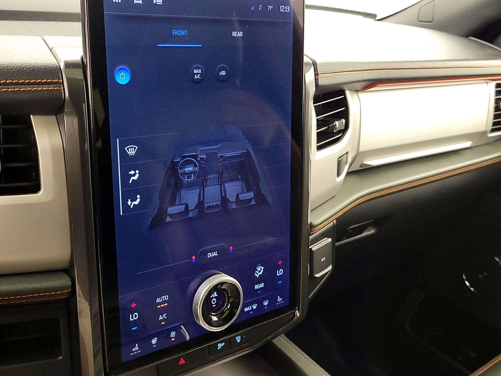 Thumbnail: 2022 Ford Expedition - 17