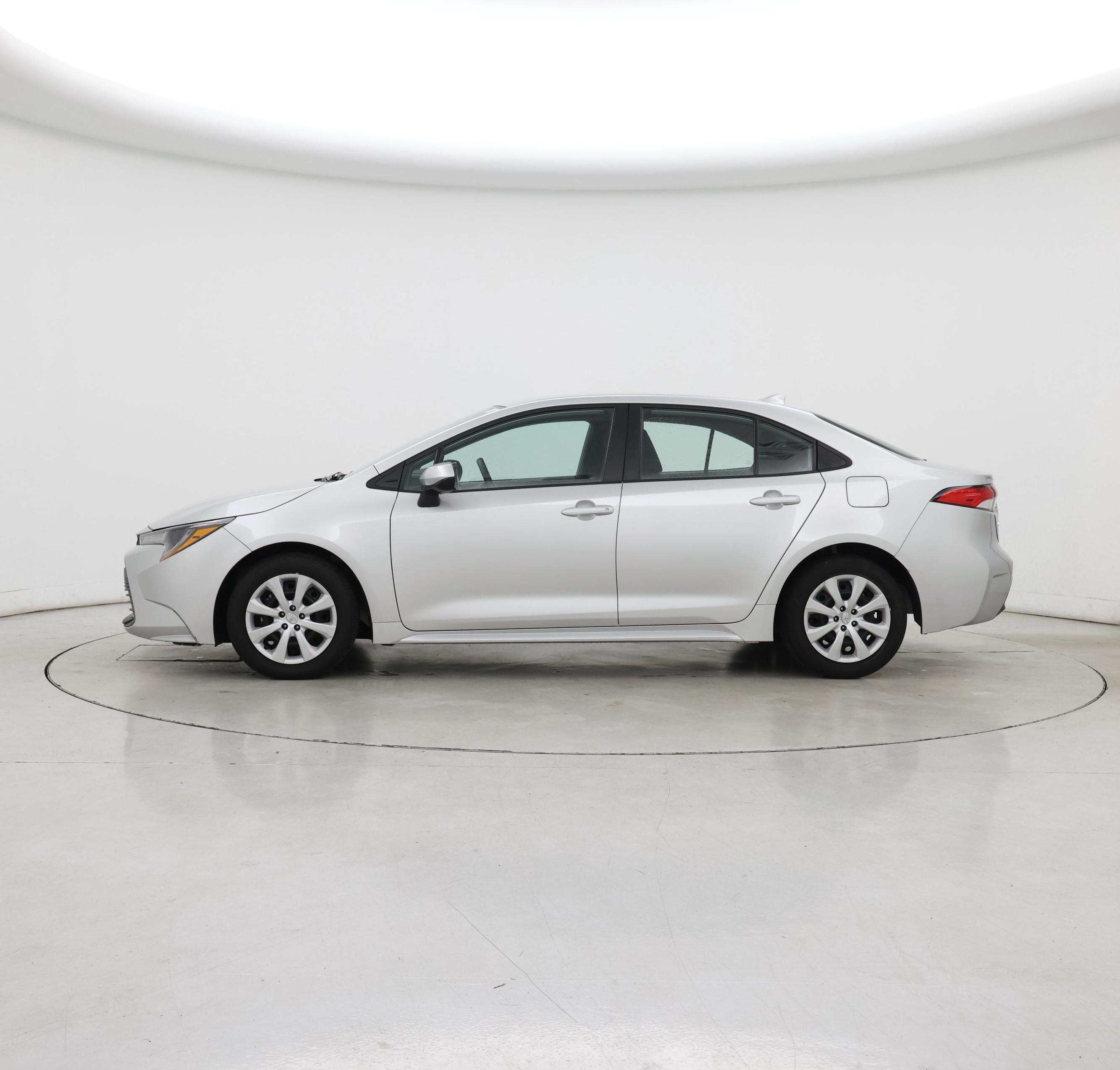 Thumbnail: 2024 Toyota Corolla - 3