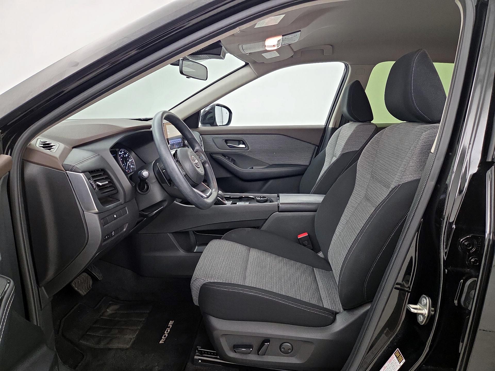 Thumbnail: 2023 Nissan Rogue - 11