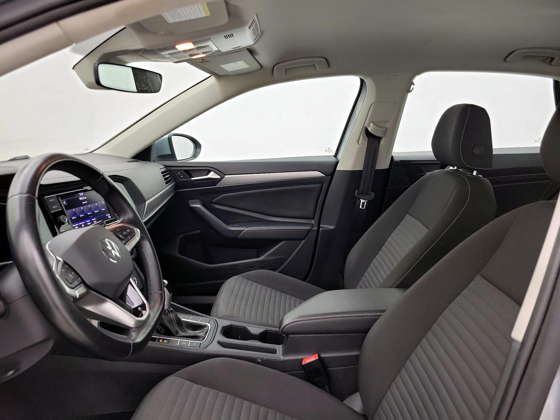 Thumbnail: 2024 Volkswagen Jetta - 11