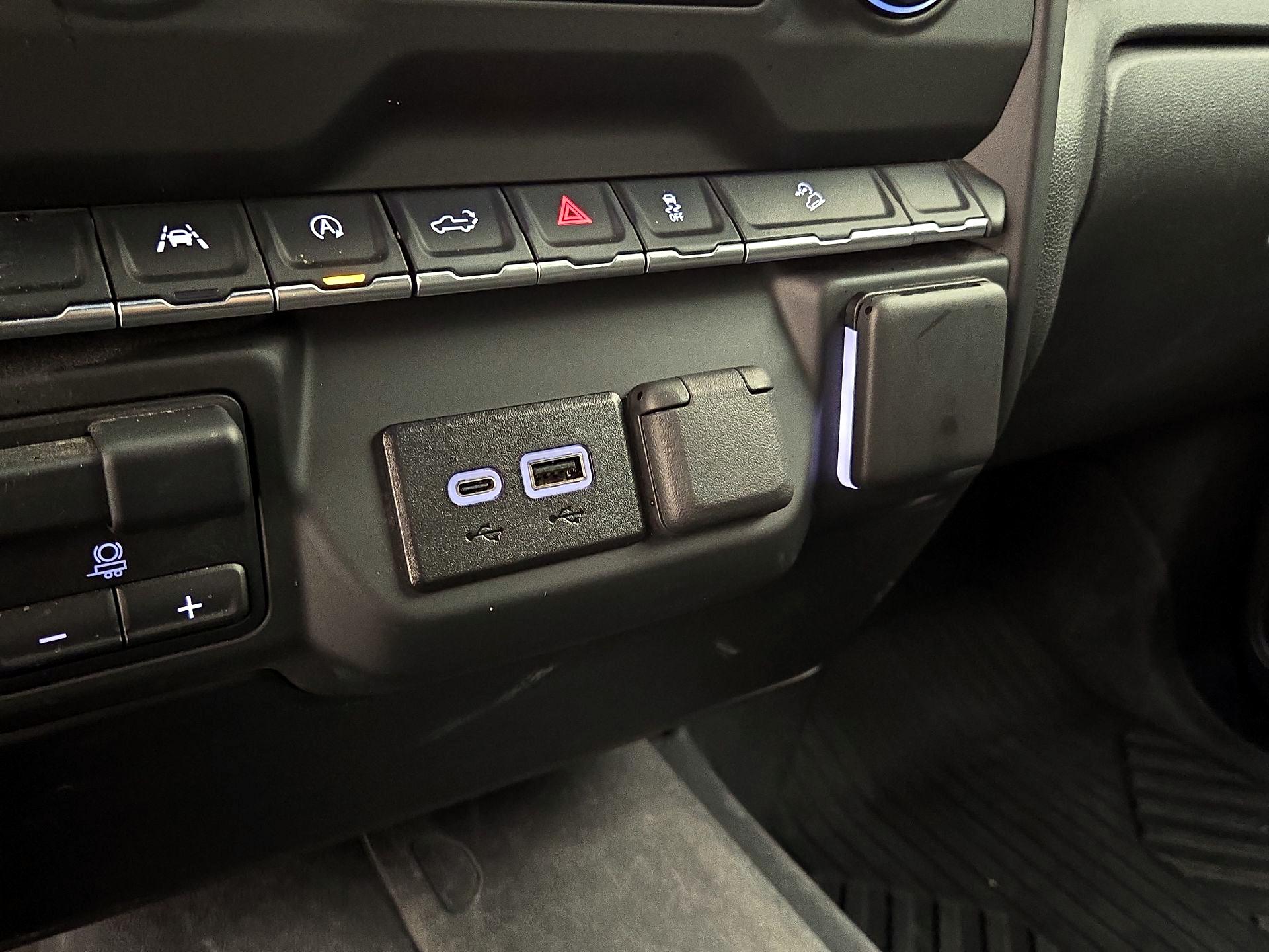 Thumbnail: 2025 Chevrolet Silverado 1500 - 18