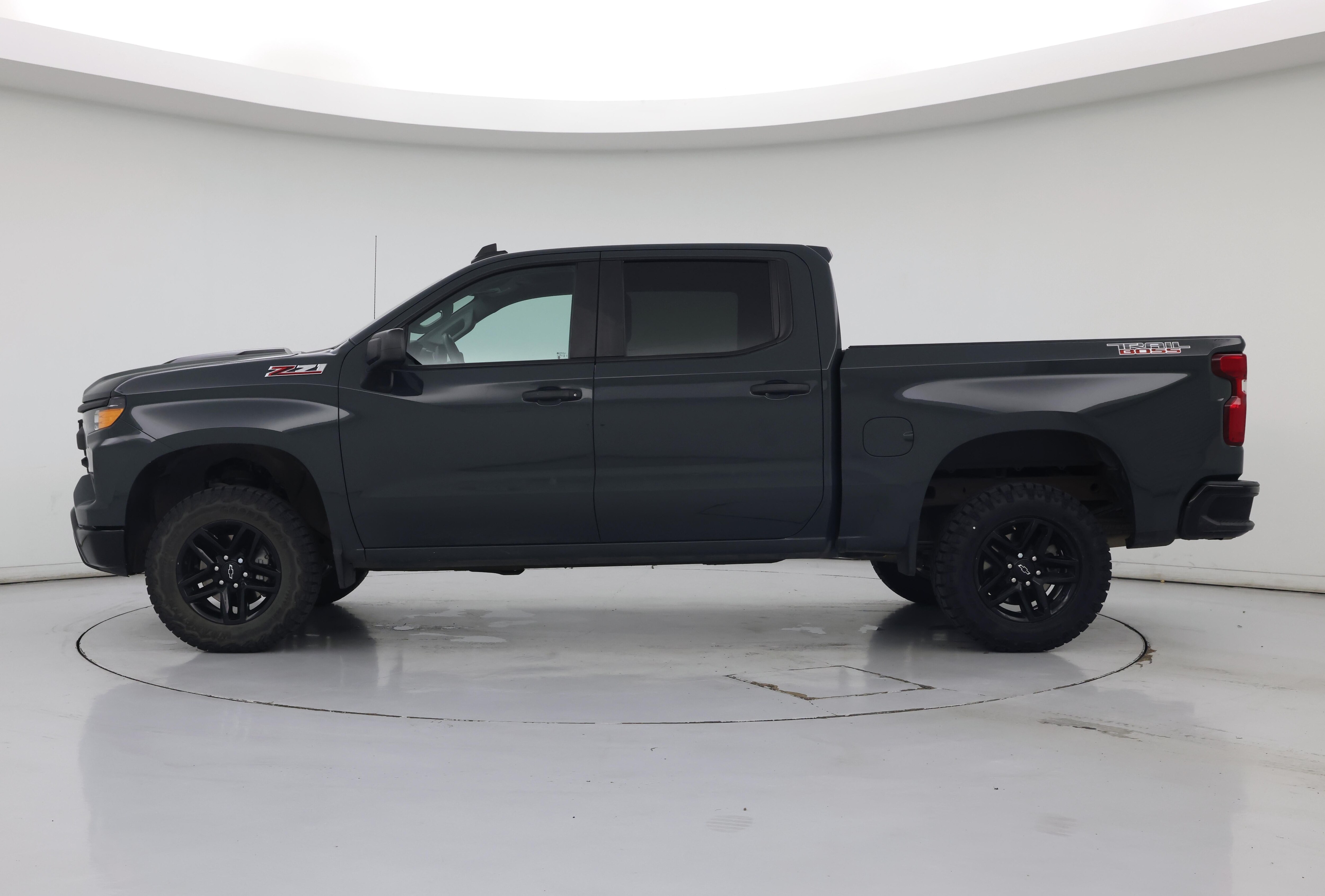 Thumbnail: 2025 Chevrolet Silverado 1500 - 3
