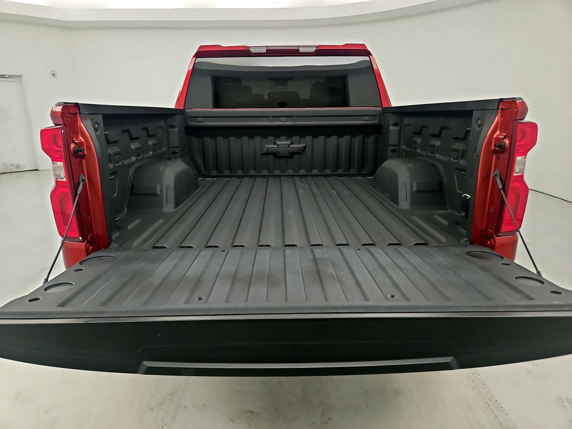 Thumbnail: 2023 Chevrolet Silverado 1500 - 18