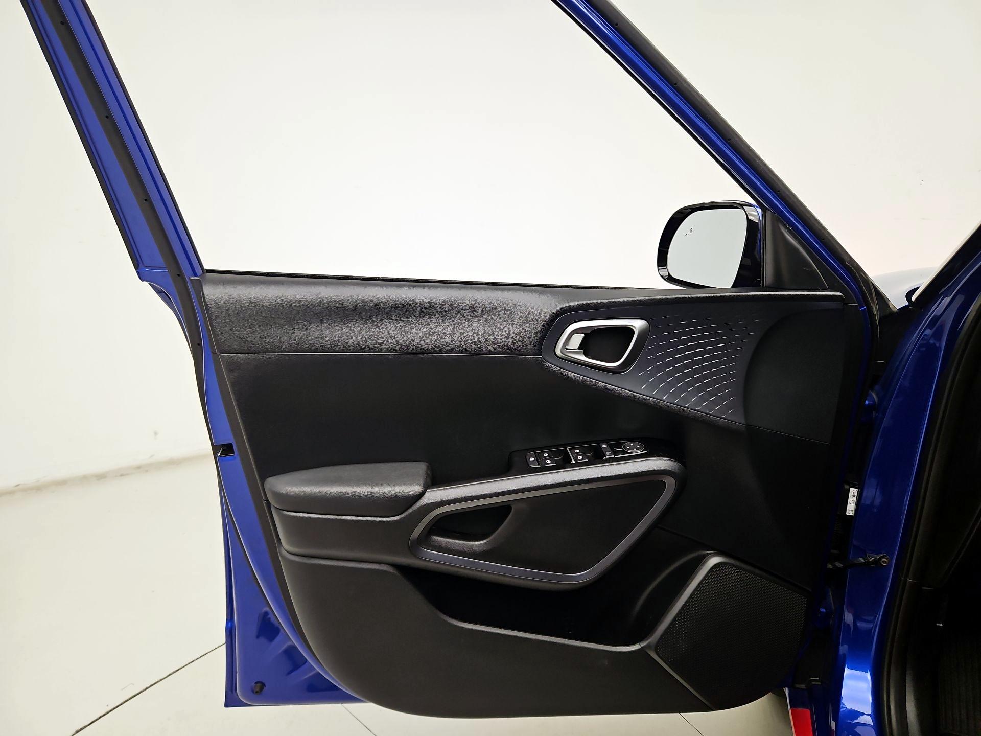 Thumbnail: 2021 Kia Soul - 12