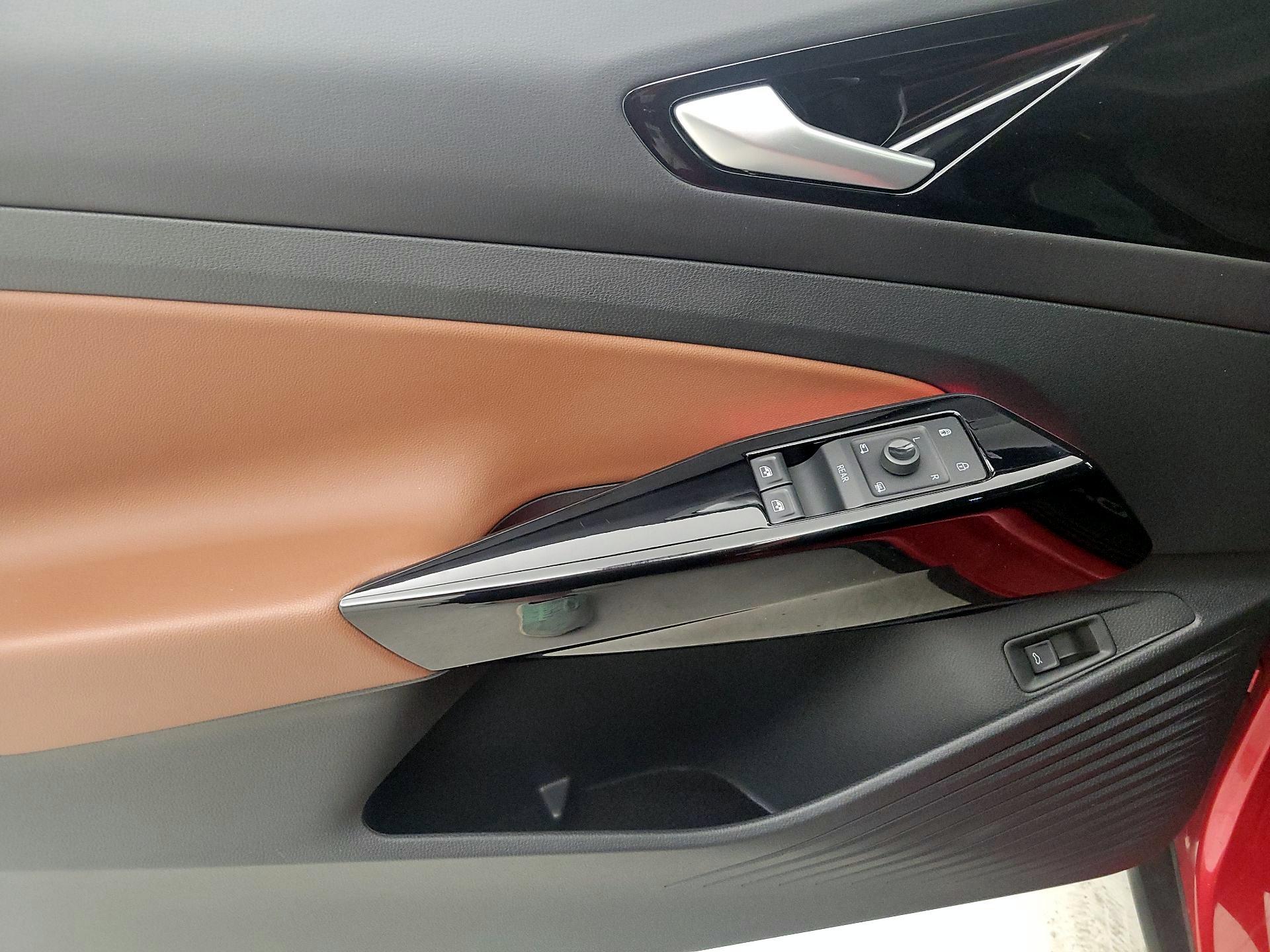 Thumbnail: 2021 Volkswagen ID.4 - 12