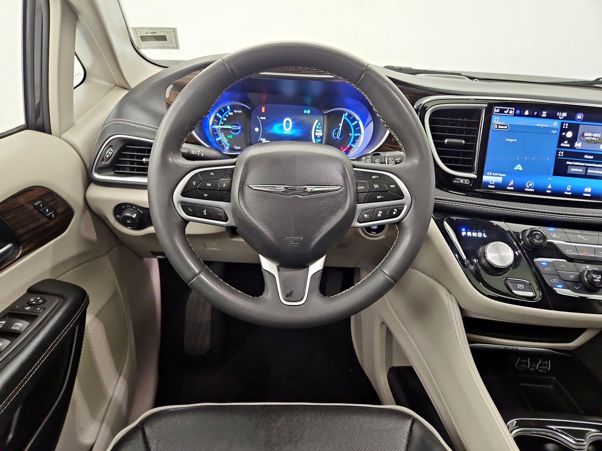 Thumbnail: 2023 Chrysler Pacifica - 10