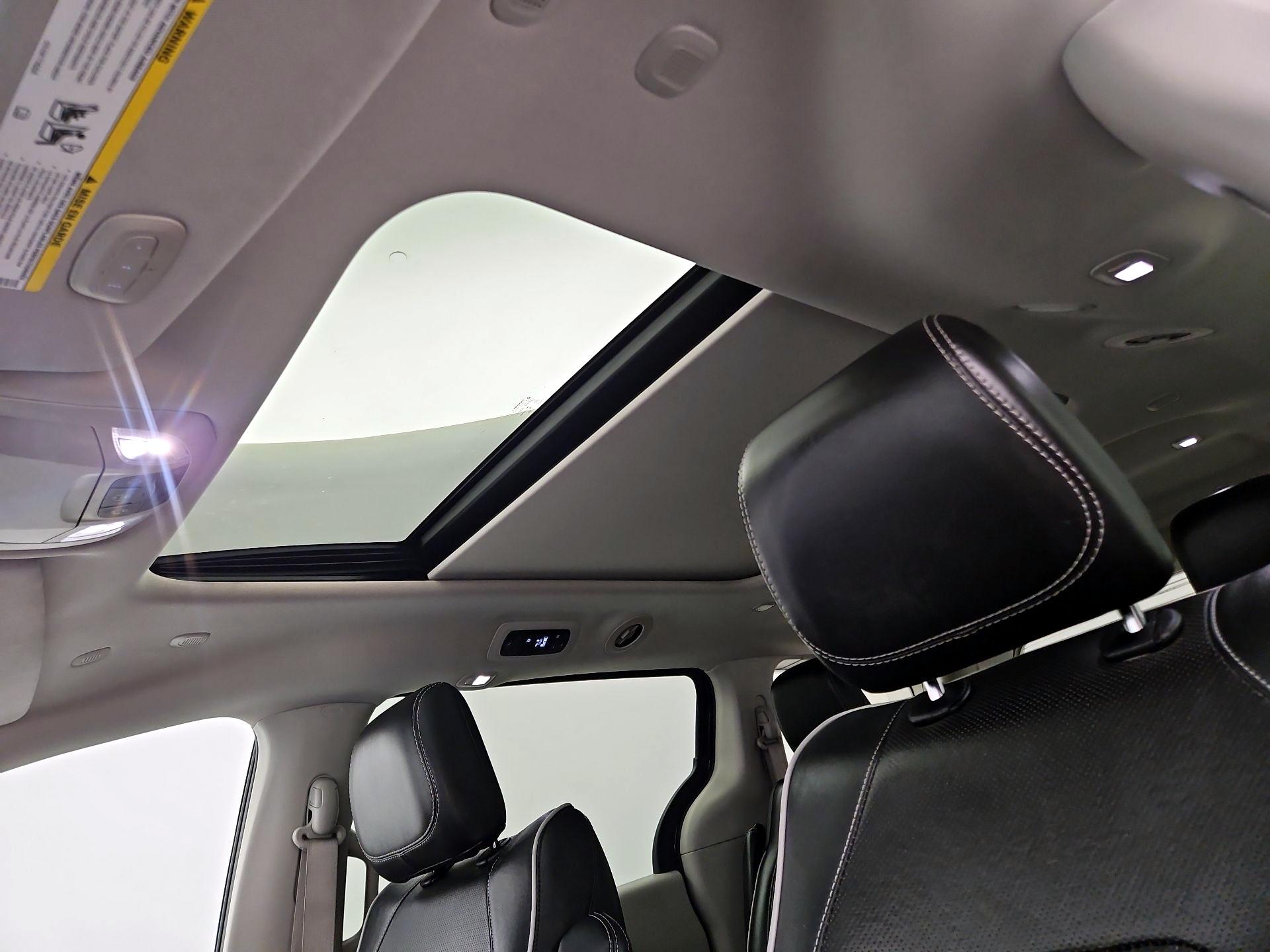 Thumbnail: 2023 Chrysler Pacifica - 20