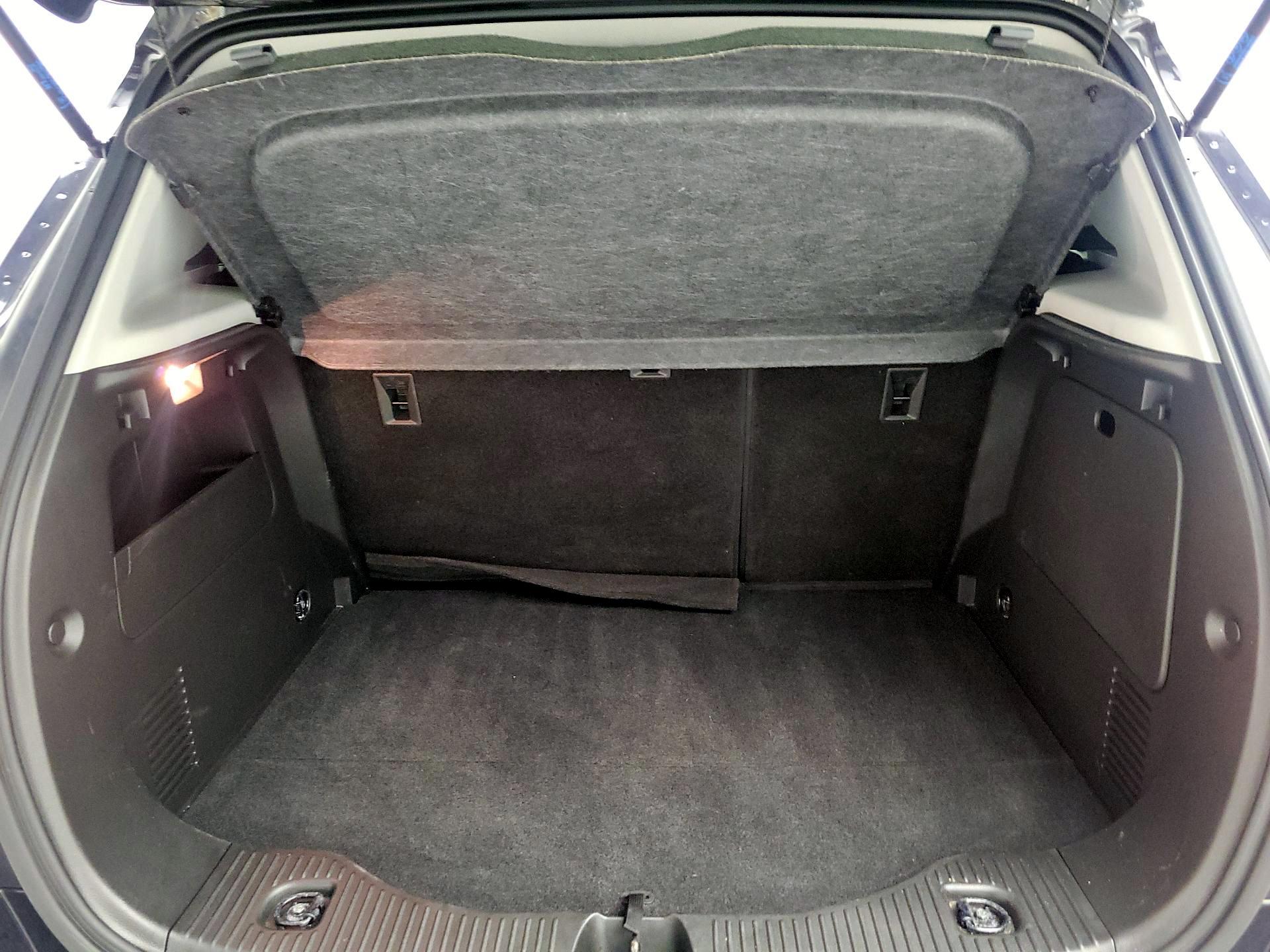 Thumbnail: 2021 Chevrolet Trax - 16