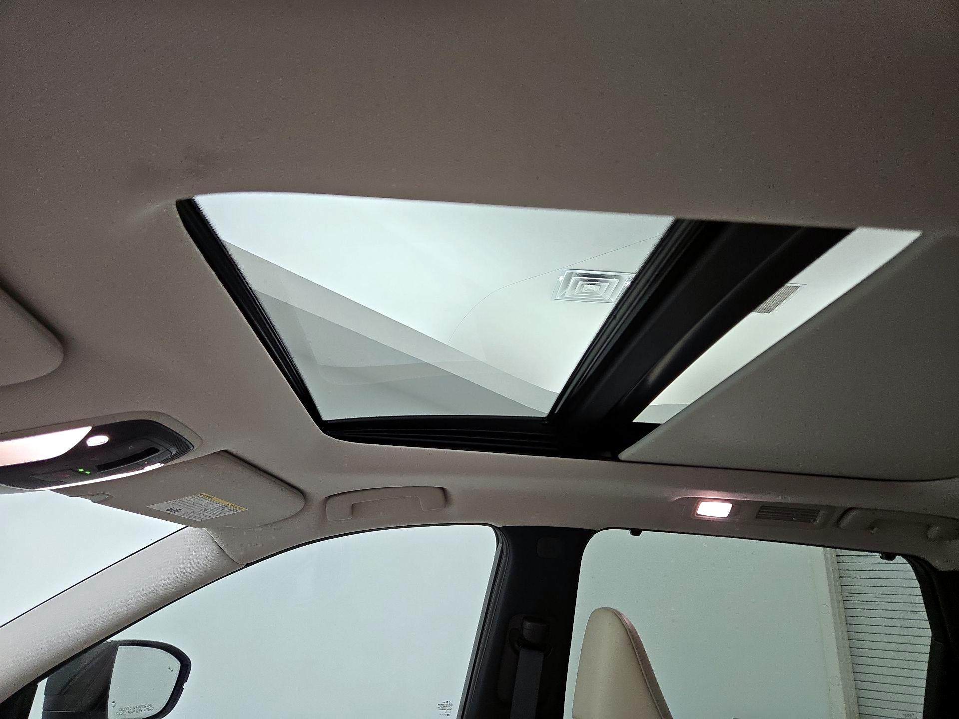 Thumbnail: 2023 INFINITI QX60 - 20