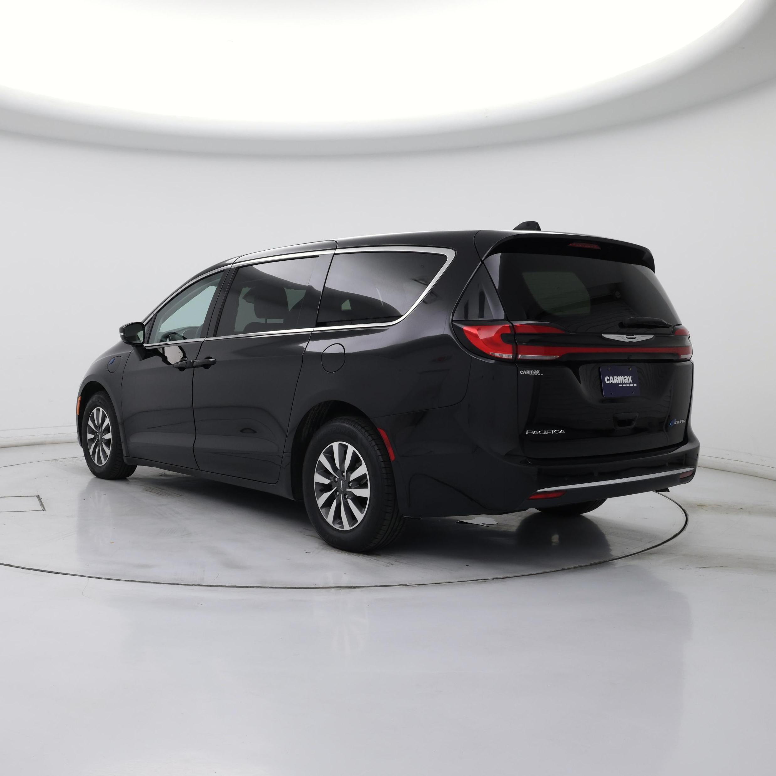 Thumbnail: 2024 Chrysler Pacifica - 2