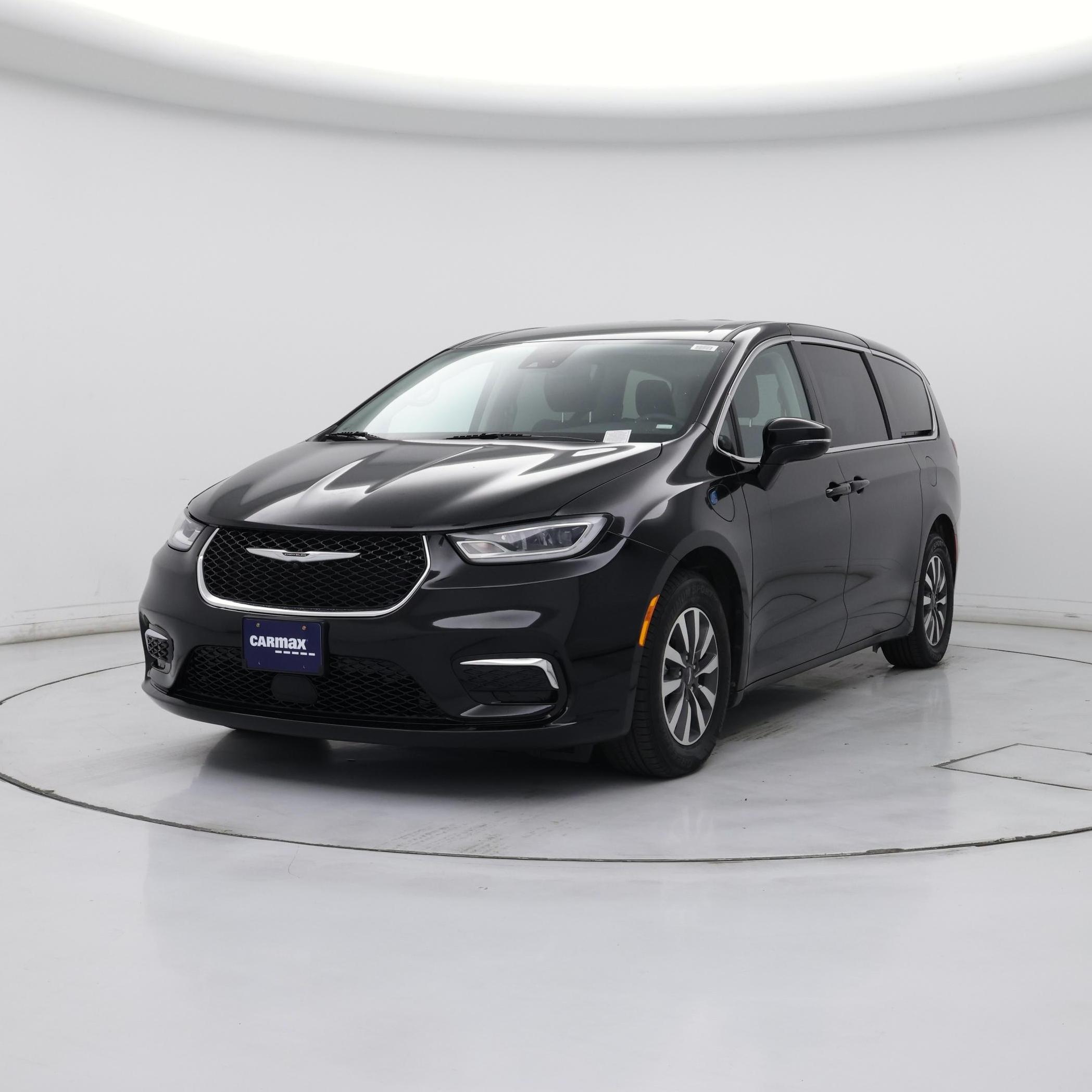 Thumbnail: 2024 Chrysler Pacifica - 4
