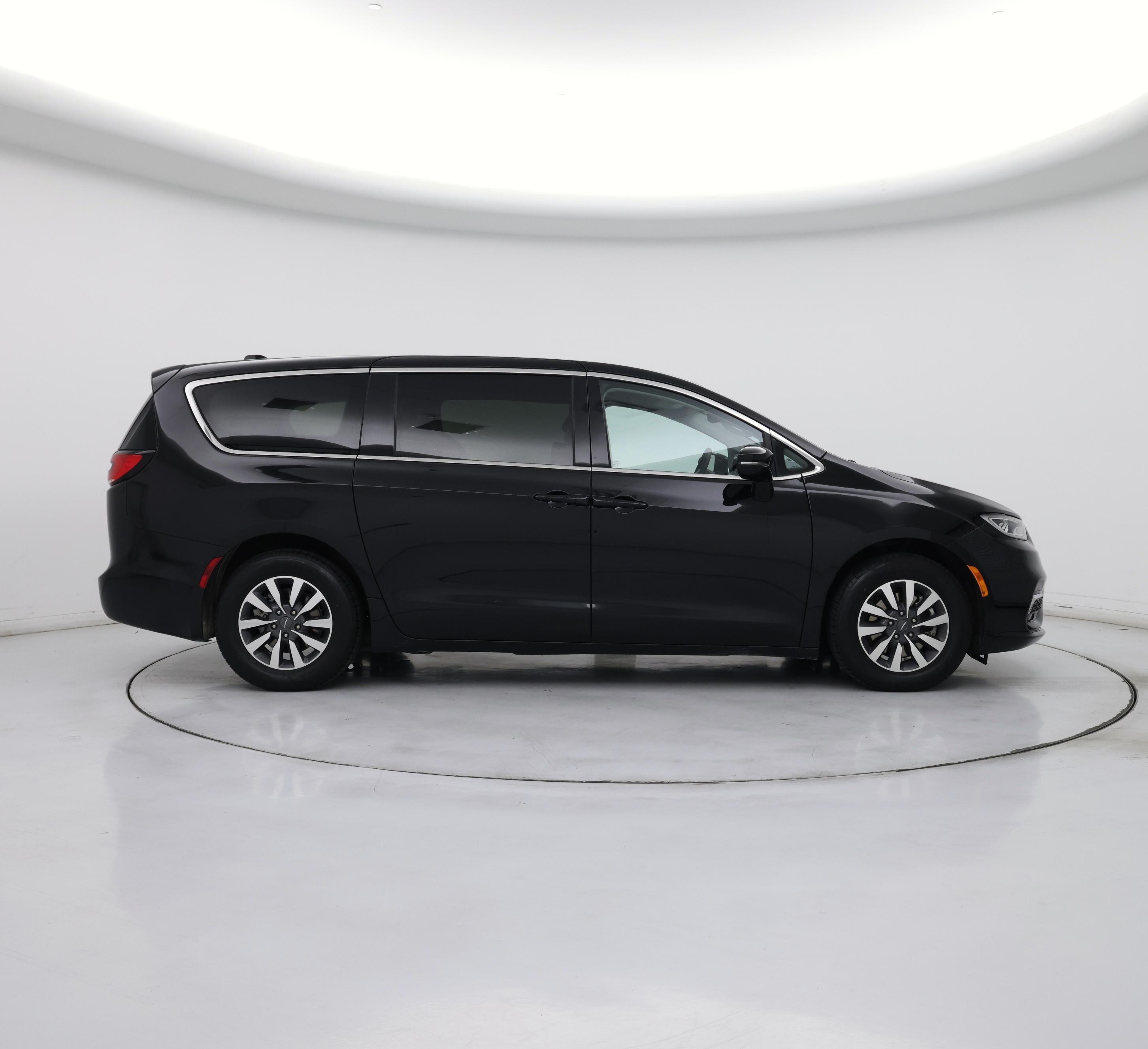 Thumbnail: 2024 Chrysler Pacifica - 7