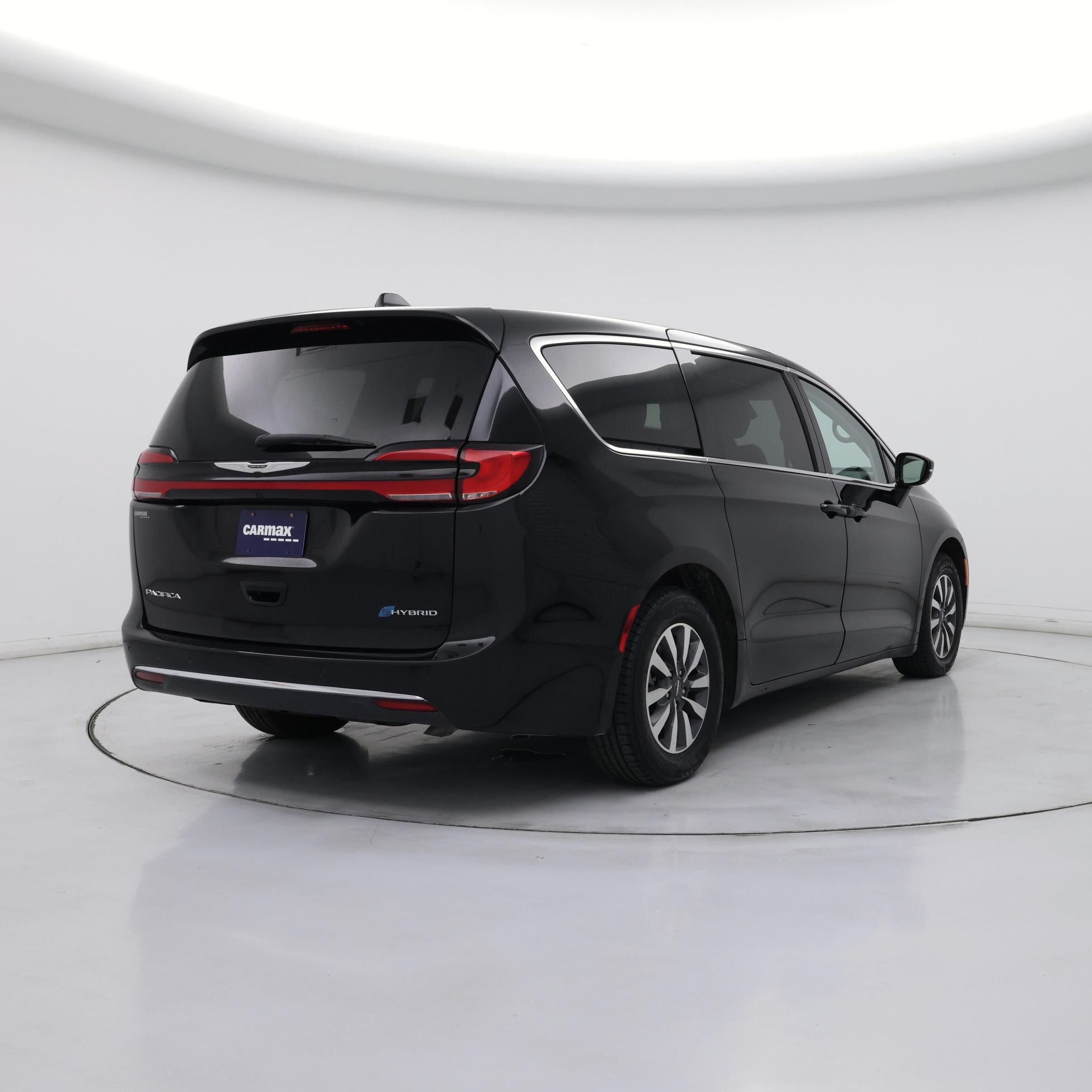 Thumbnail: 2024 Chrysler Pacifica - 8