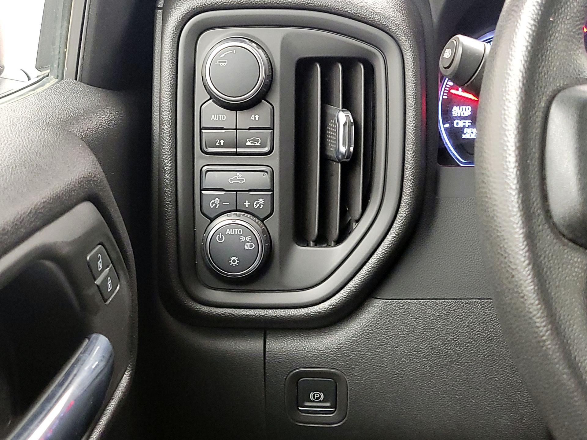 Thumbnail: 2023 Chevrolet Silverado 1500 - 13