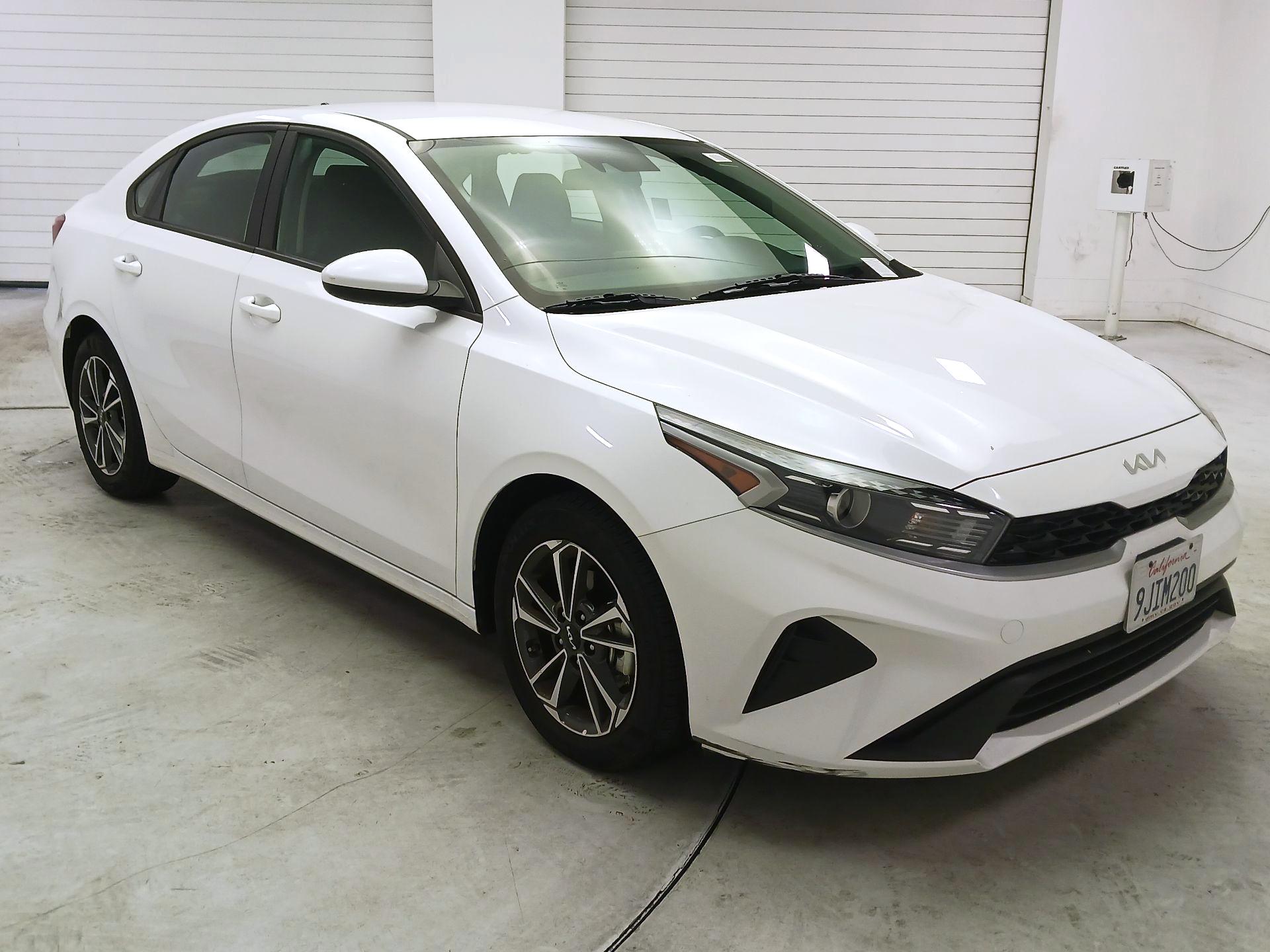 Thumbnail: 2023 Kia Forte - 1
