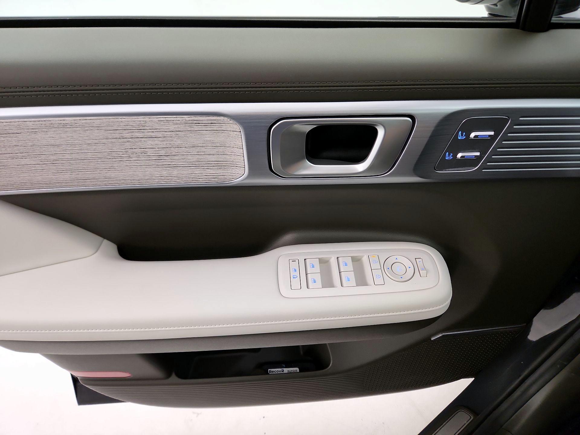 Thumbnail: 2024 Hyundai Santa Fe - 12