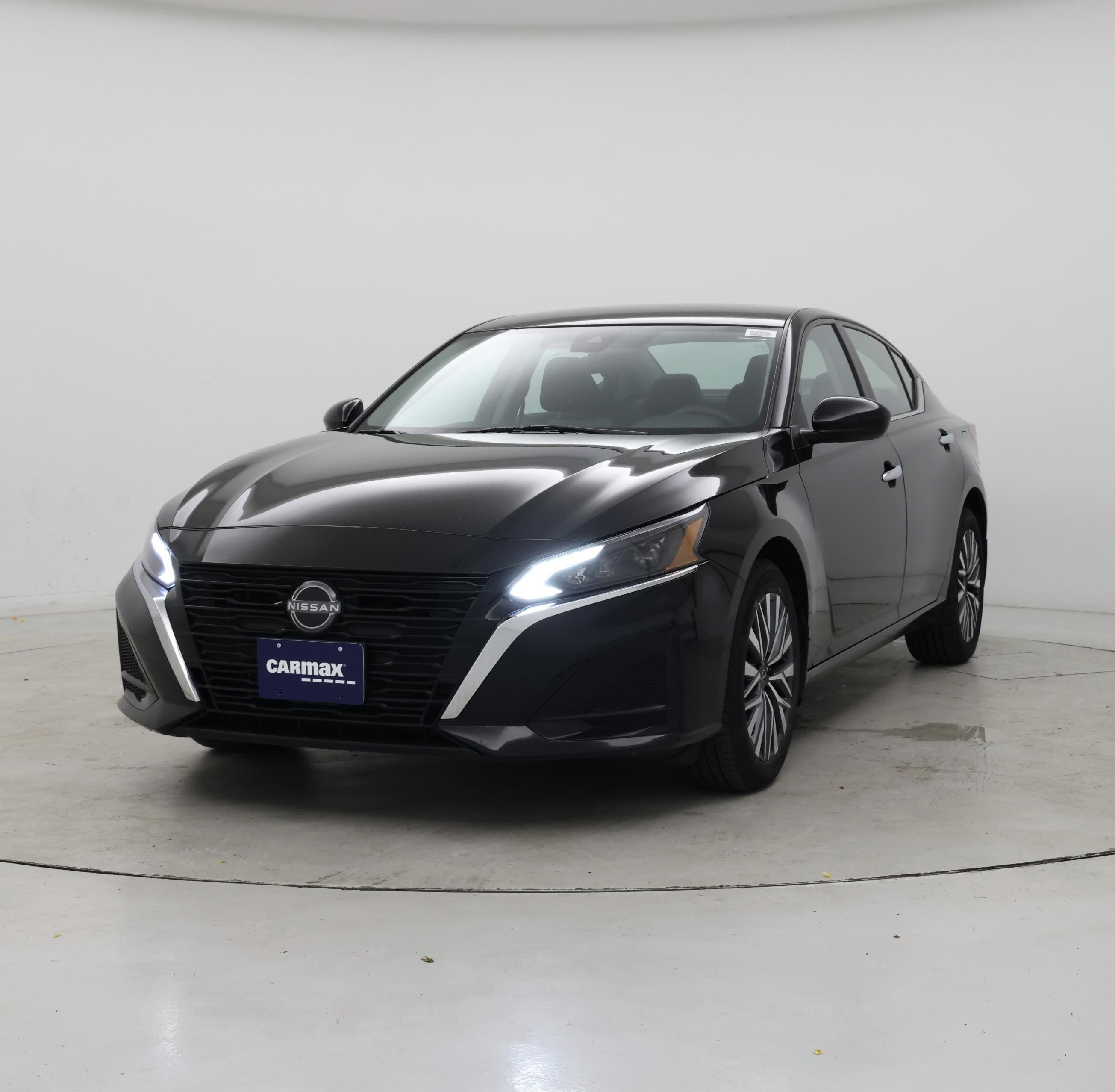 Thumbnail: 2023 Nissan Altima - 4