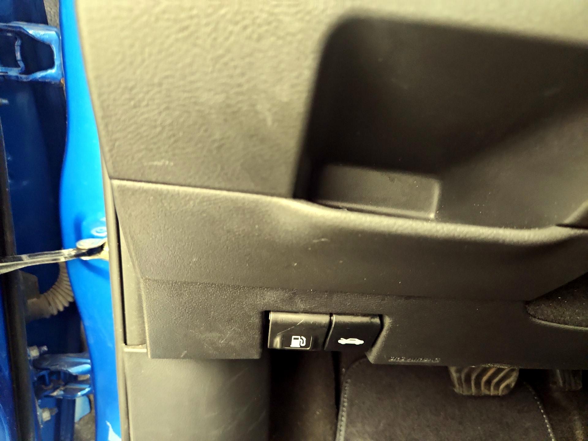 Thumbnail: 2023 Nissan Kicks - 13