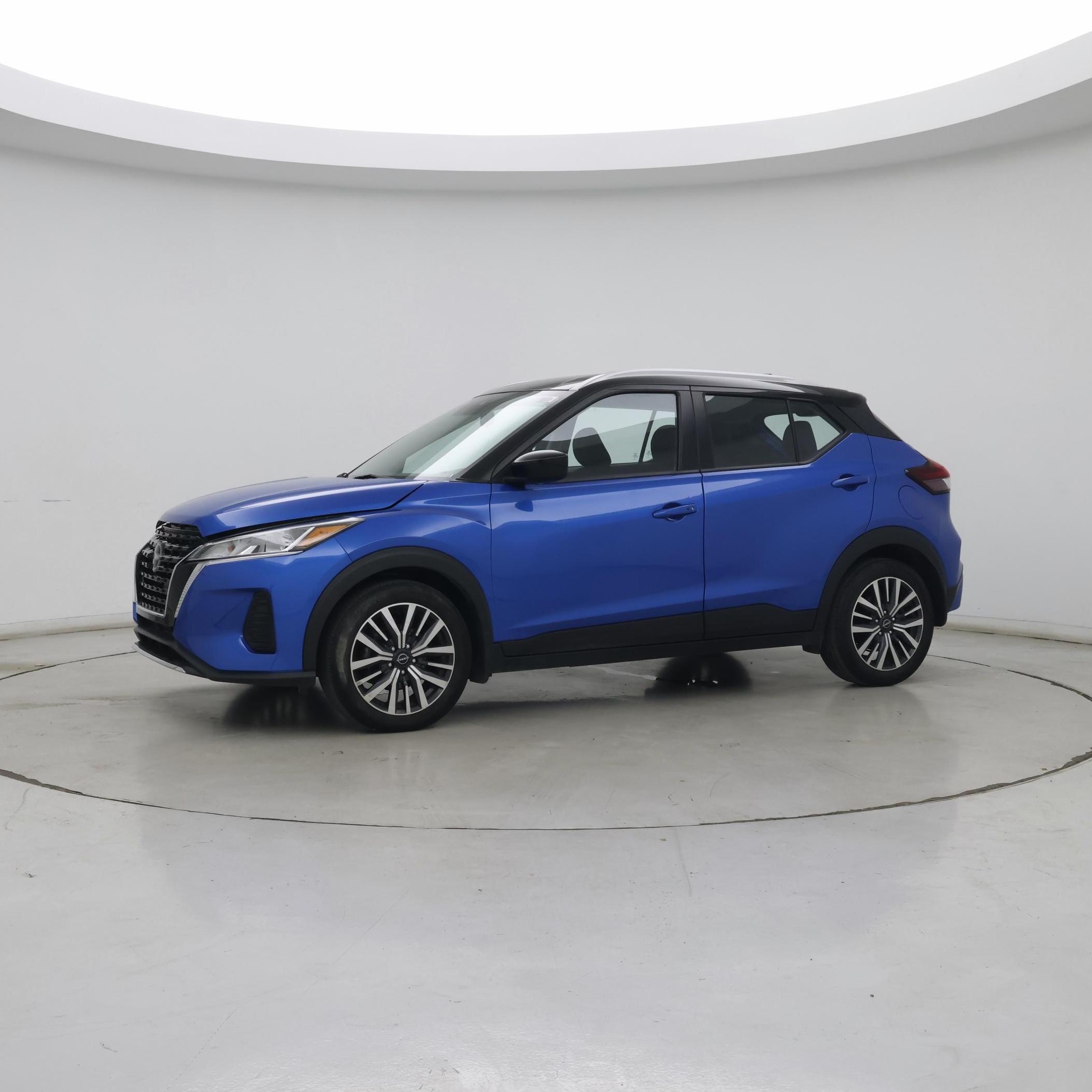 Thumbnail: 2023 Nissan Kicks - 4
