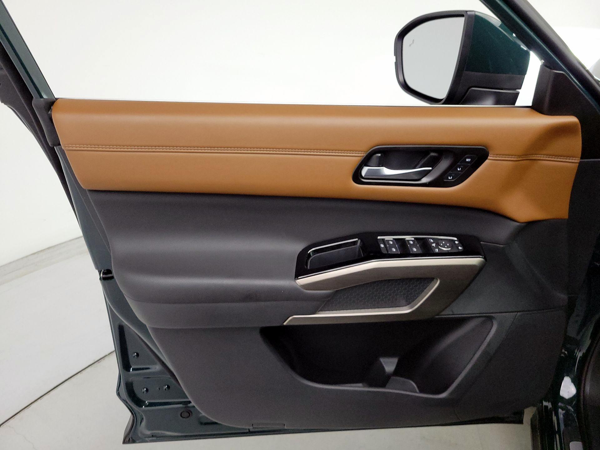 Thumbnail: 2025 Nissan Pathfinder - 12