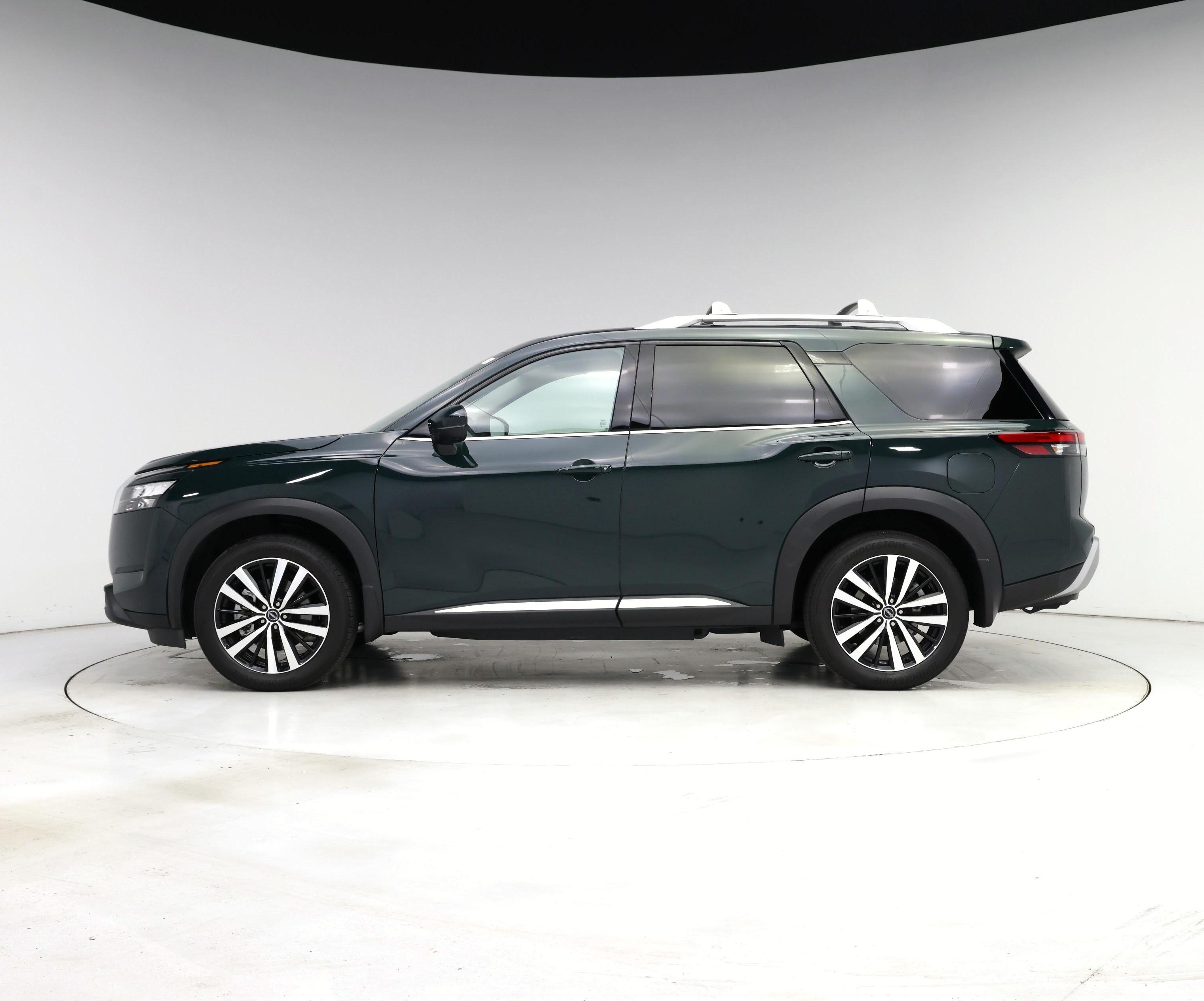 Thumbnail: 2025 Nissan Pathfinder - 3