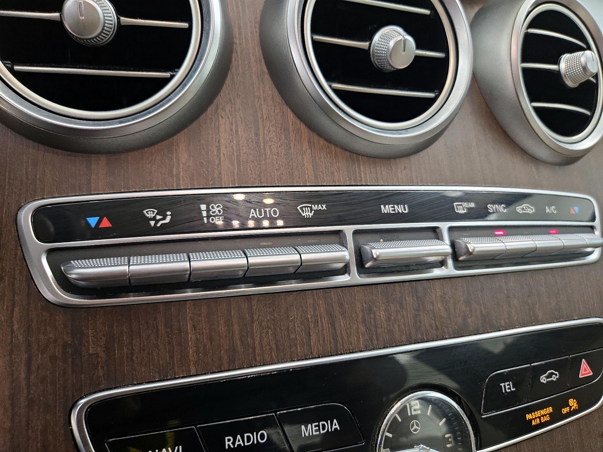 Thumbnail: 2019 Mercedes-Benz C-Class - 16