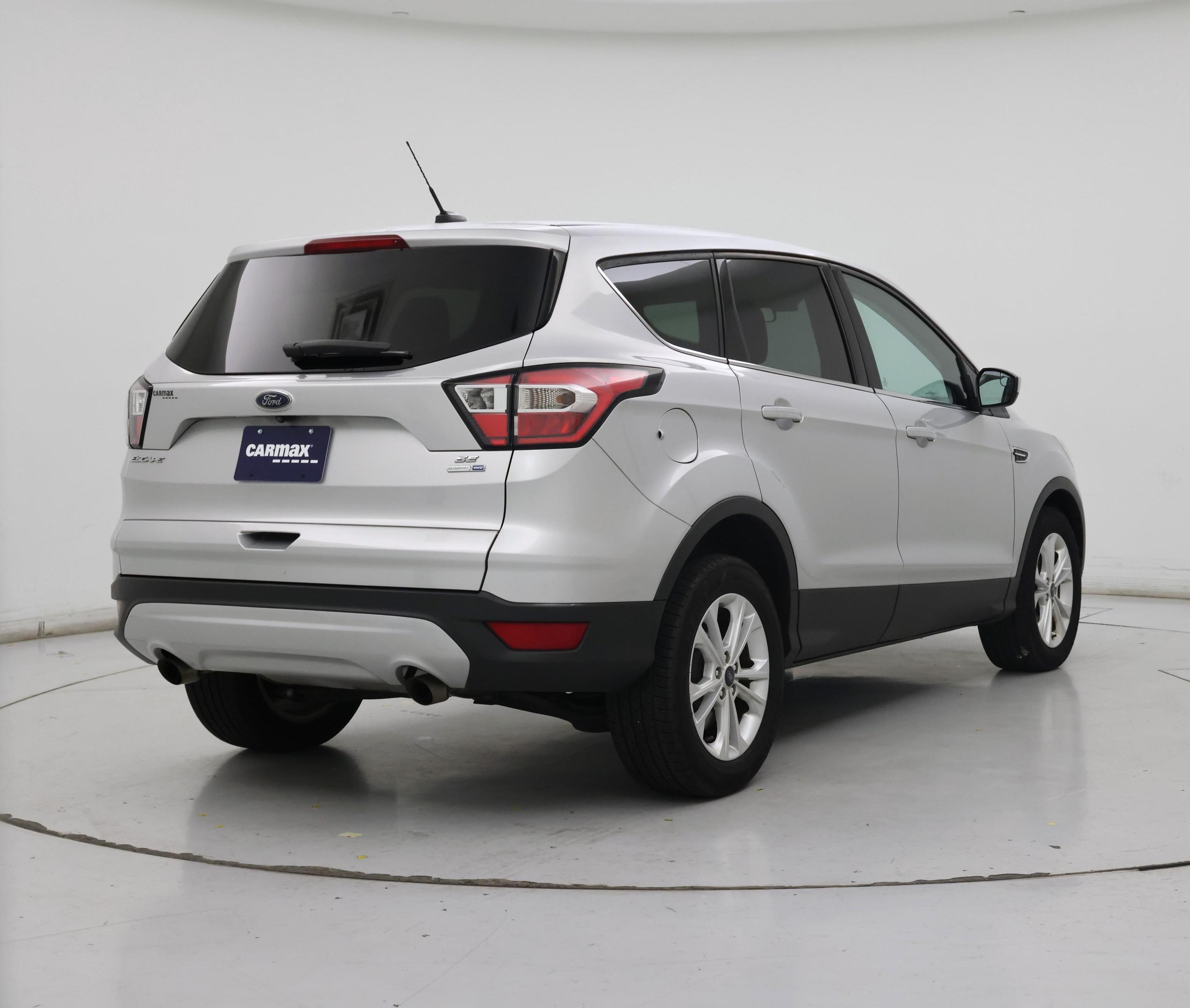 Thumbnail: 2017 Ford Escape - 8