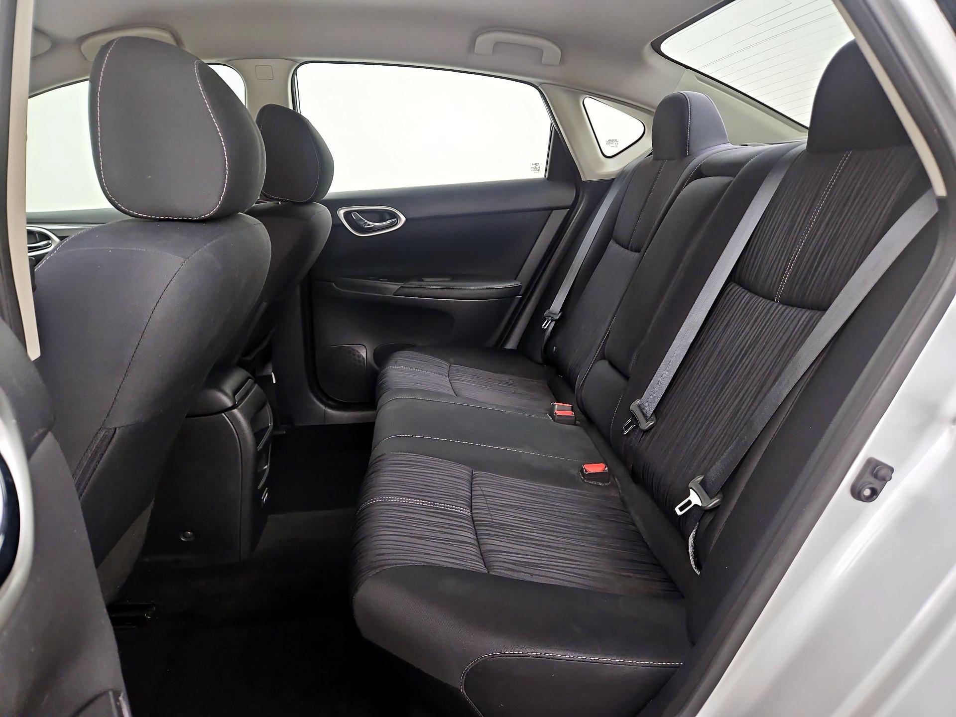 Thumbnail: 2018 Nissan Sentra - 19