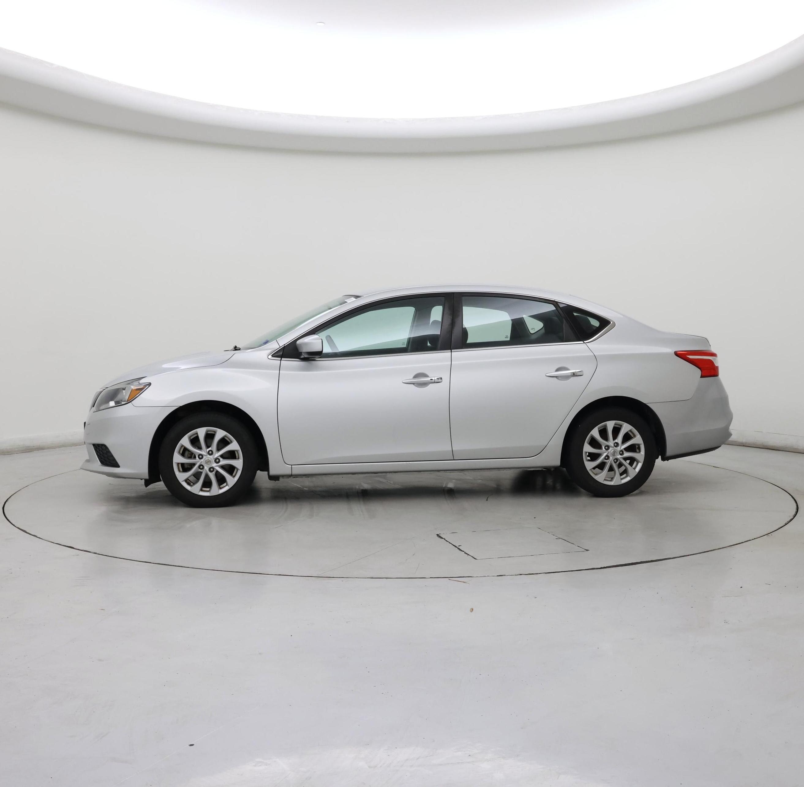Thumbnail: 2018 Nissan Sentra - 3