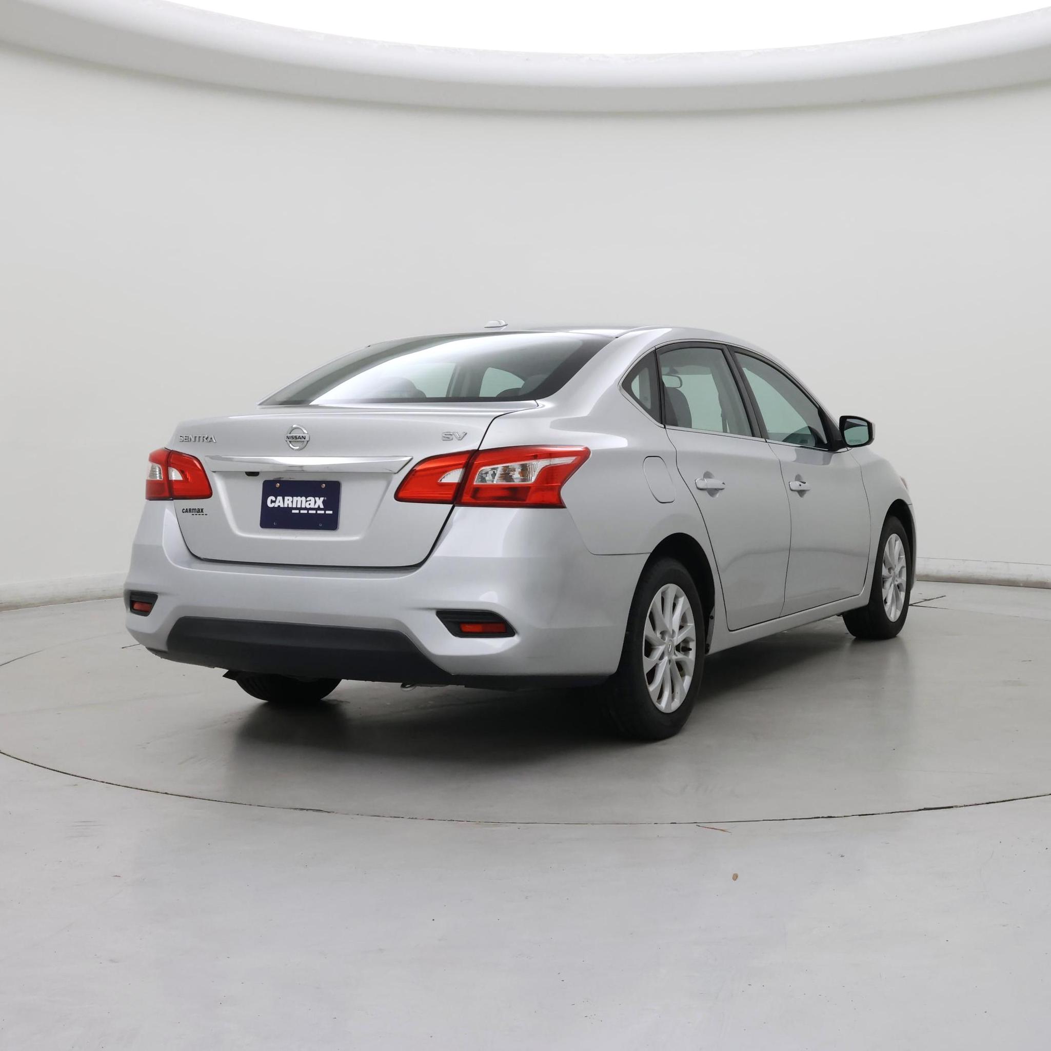 Thumbnail: 2018 Nissan Sentra - 8