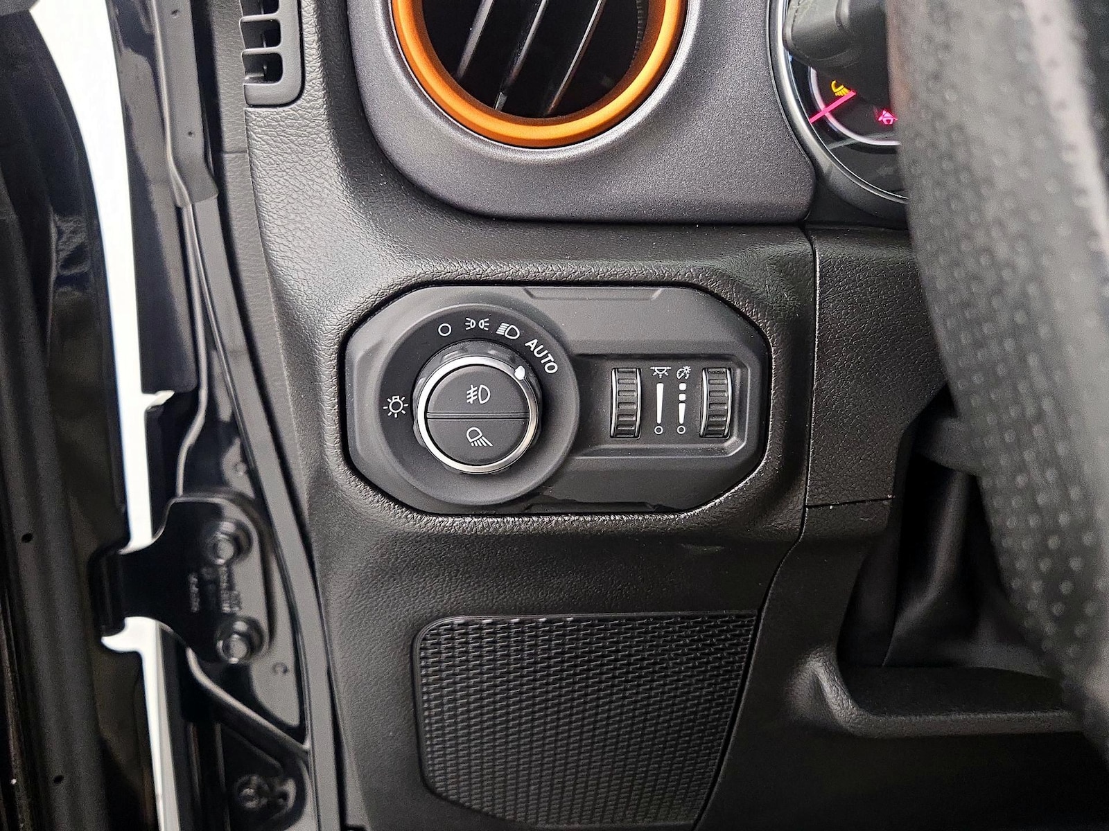 2022 Jeep Gladiator Mojave - Photo 14
