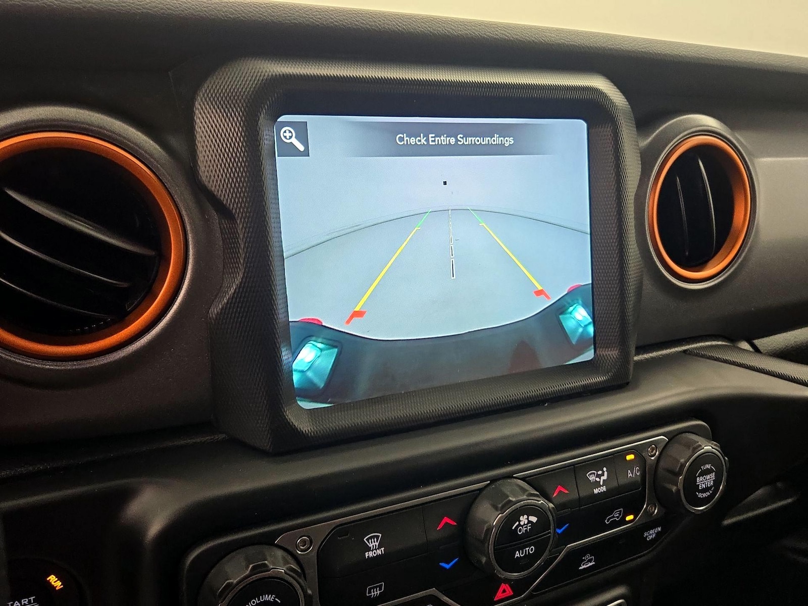 2022 Jeep Gladiator Mojave - Photo 16