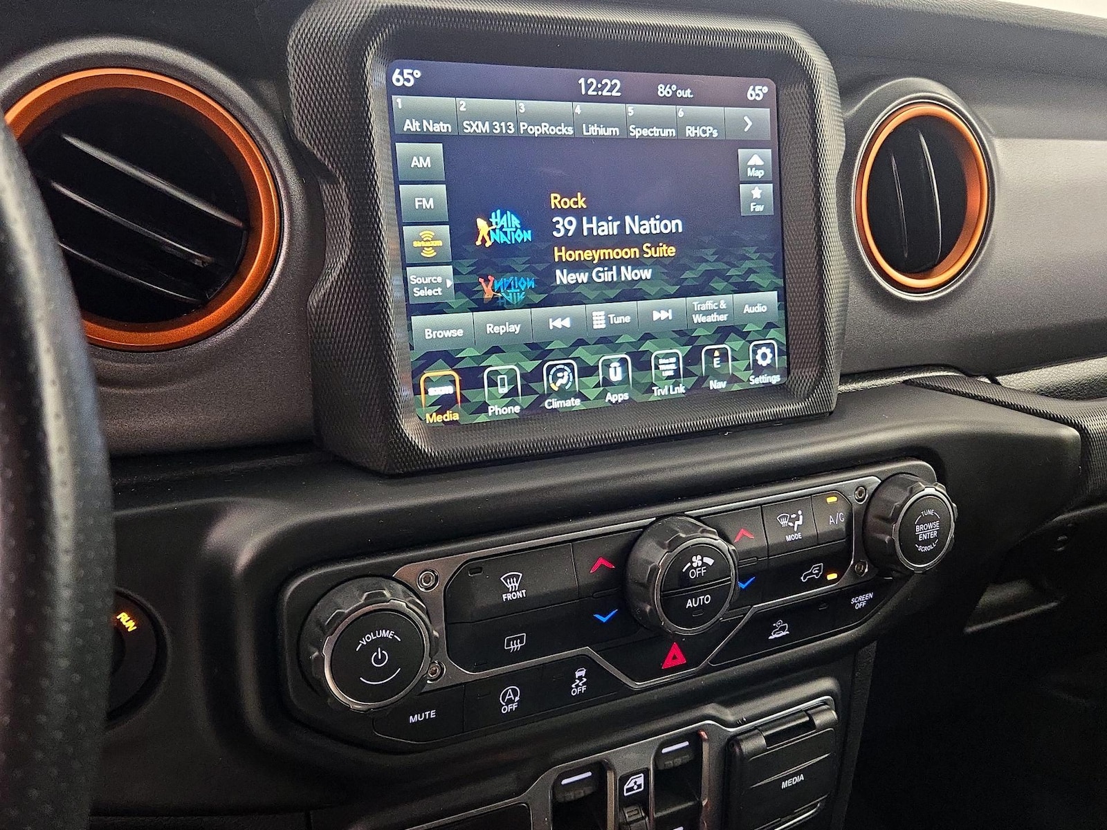 2022 Jeep Gladiator Mojave - Photo 17