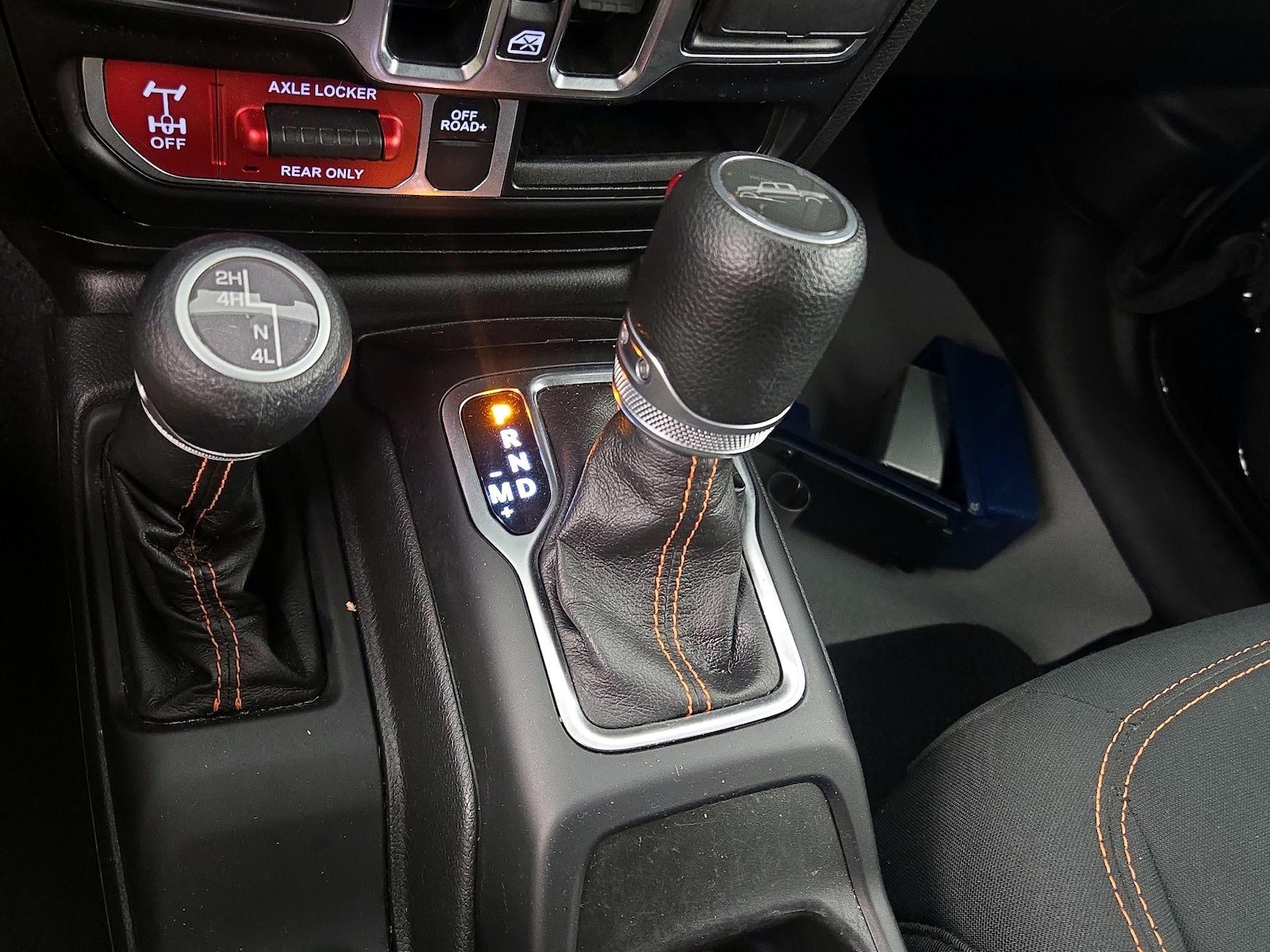2022 Jeep Gladiator Mojave - Photo 19