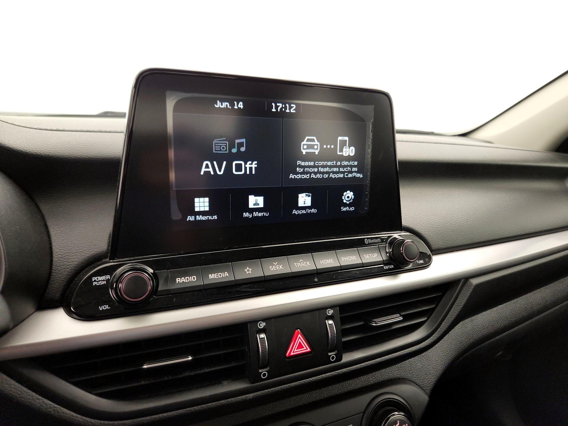Thumbnail: 2020 Kia Forte - 13