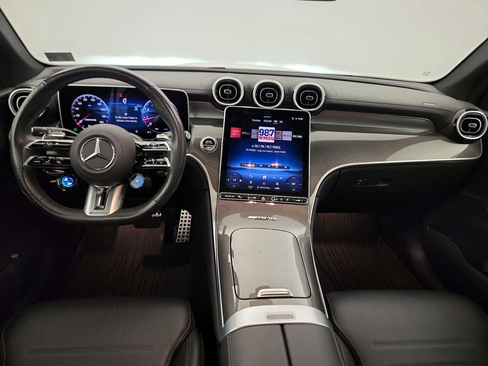 2025 Mercedes-Benz GLC AMG GLC43 - Photo 10